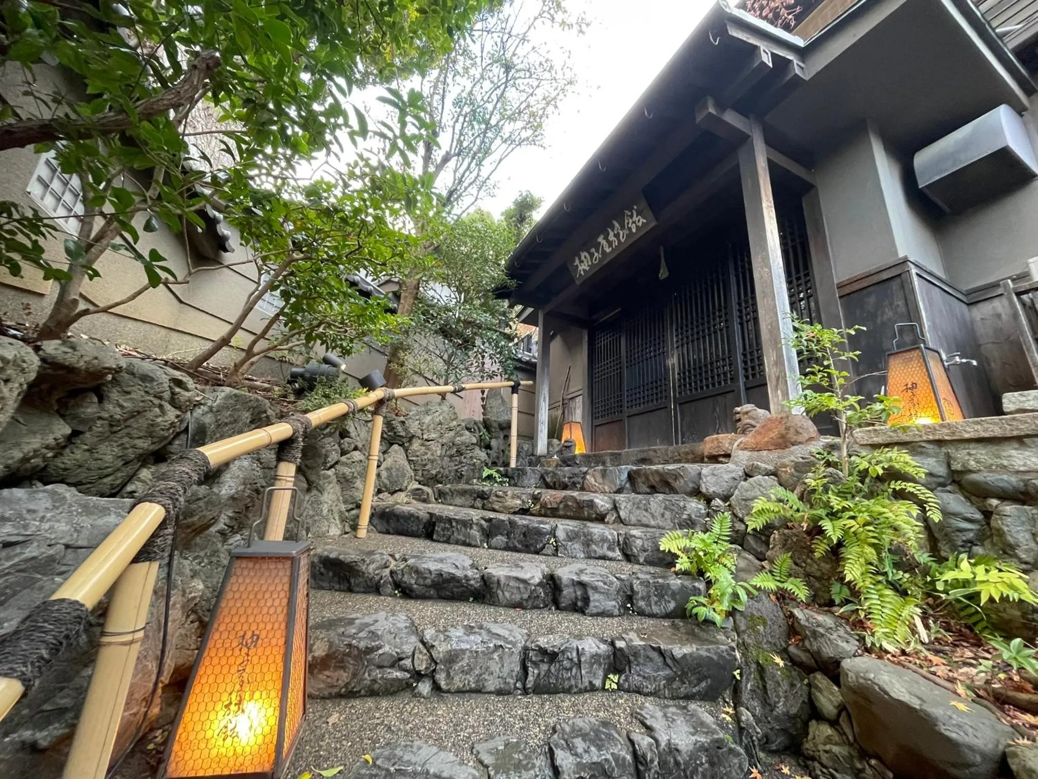 Property building in Yuzuya Ryokan - Adult Only