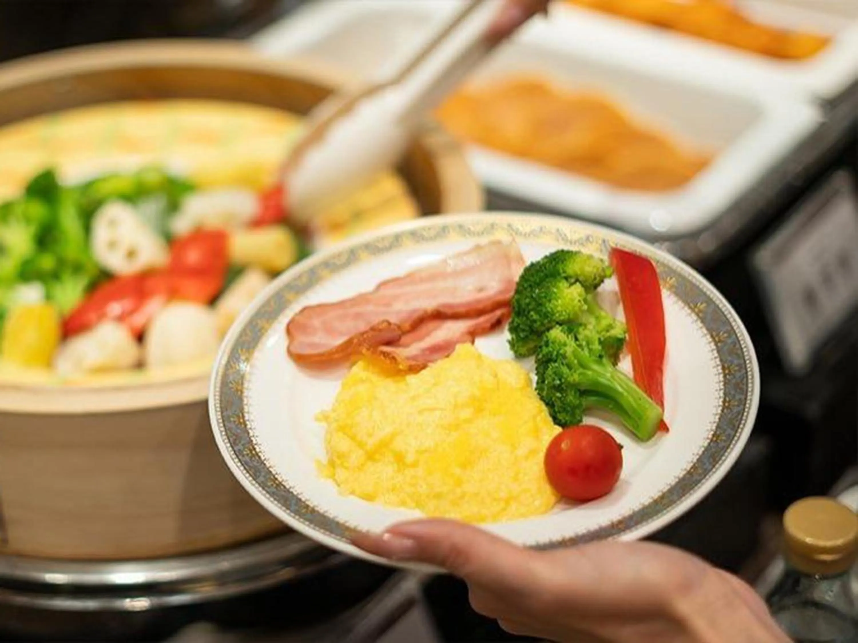 Restaurant/places to eat in Grand Prince Hotel Takanawa