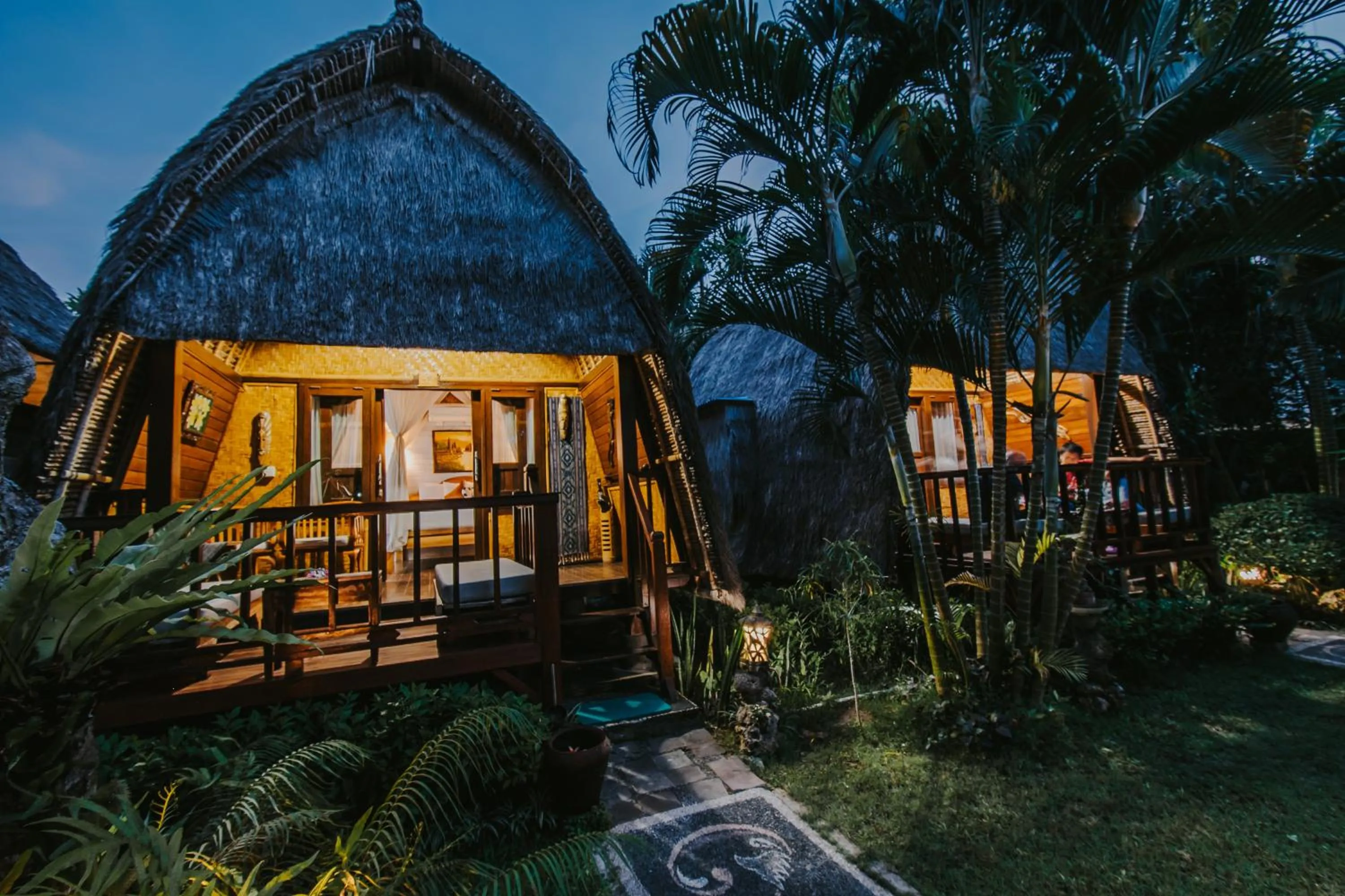 Alam Nusa Bungalow Huts & Spa
