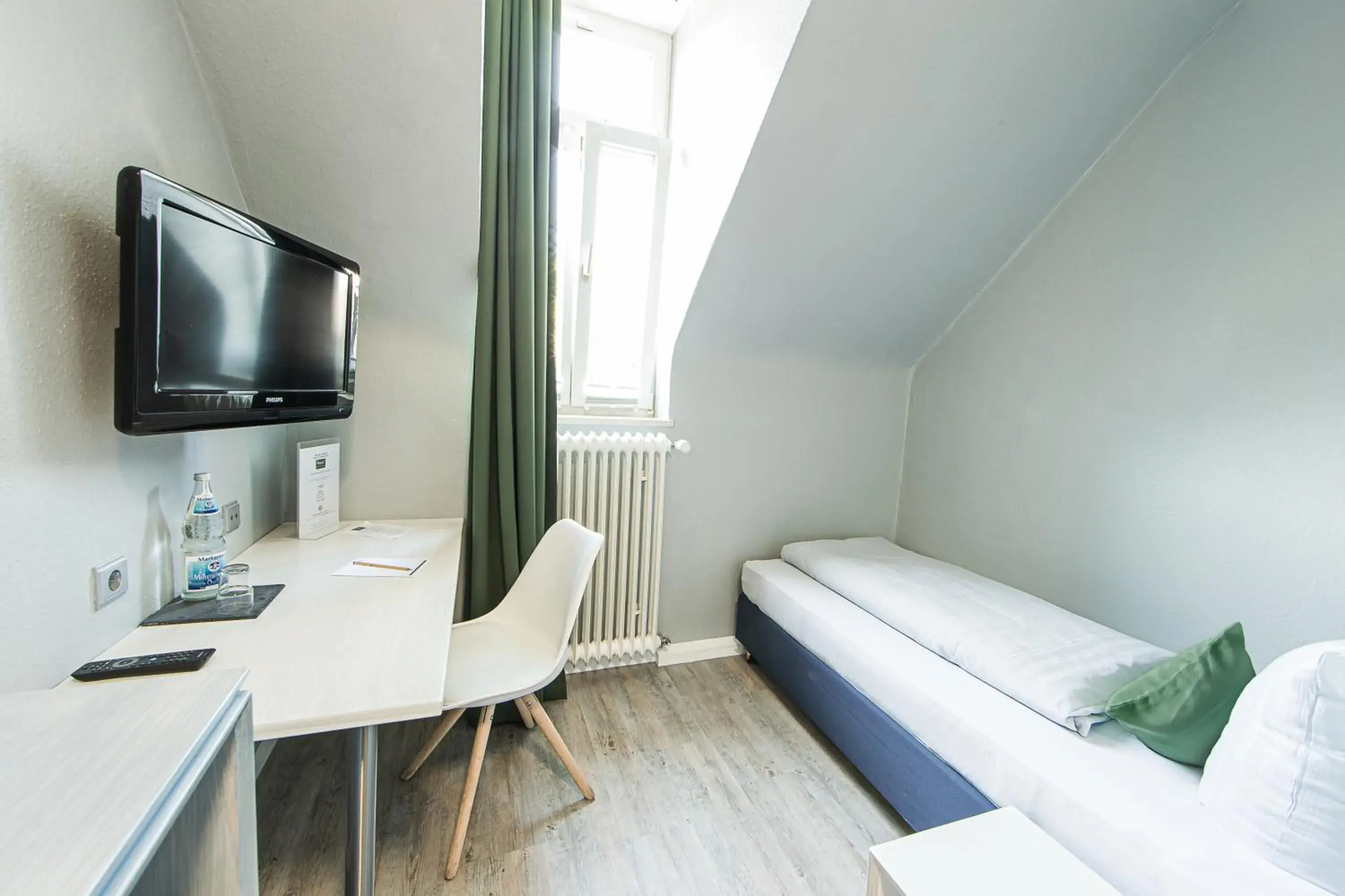 Economy Einzelzimmer 1 - single occupancy in Badischer Hof Economy Einzelzimmer 1 - single occupancy in Badischer Hof