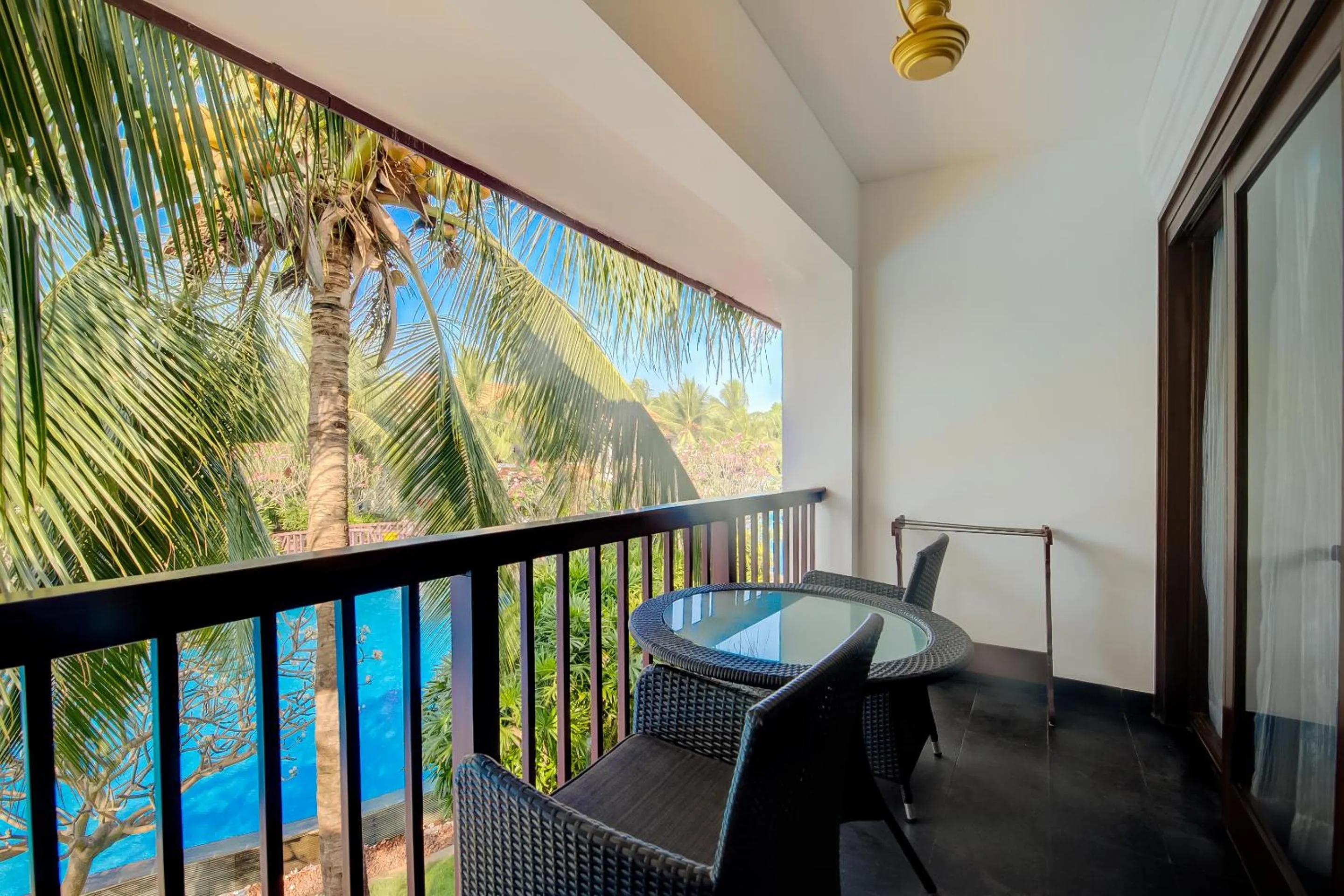 Balcony/Terrace in Radisson Blu Resort Temple Bay Mamallapuram