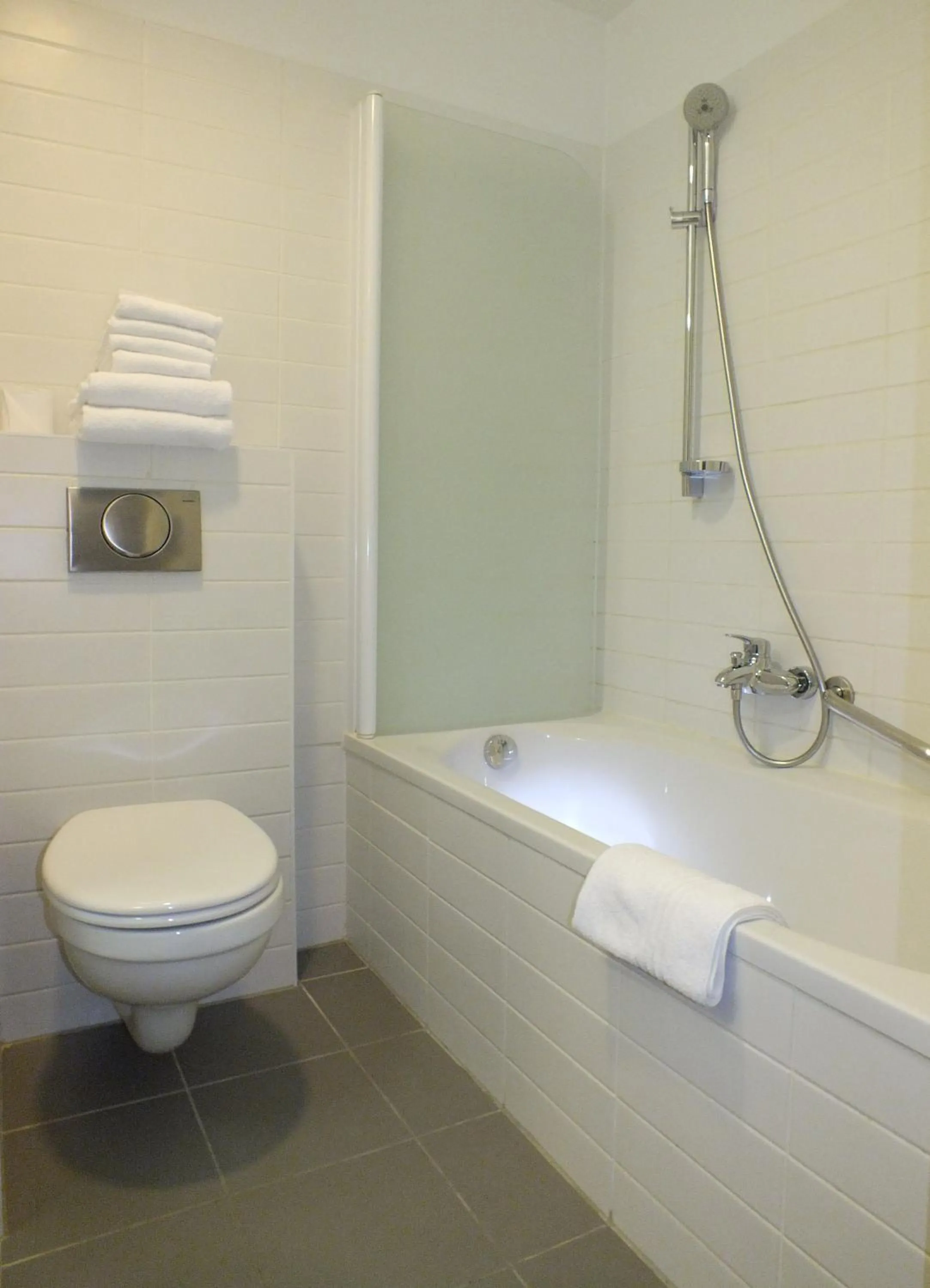 Bathroom in a&o Antwerpen Centraal