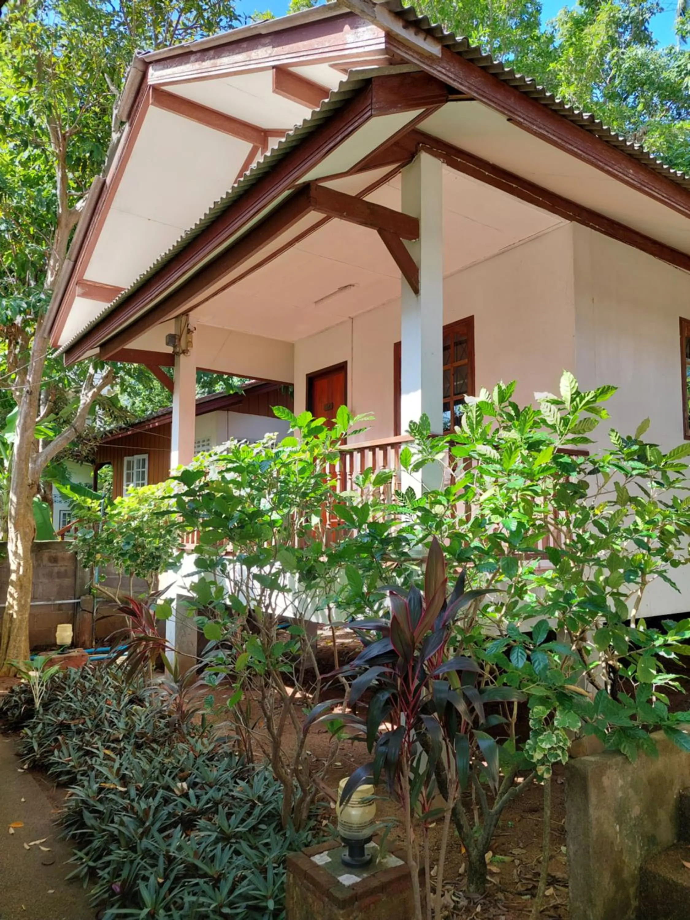 Property building in Fullmoon House Samui