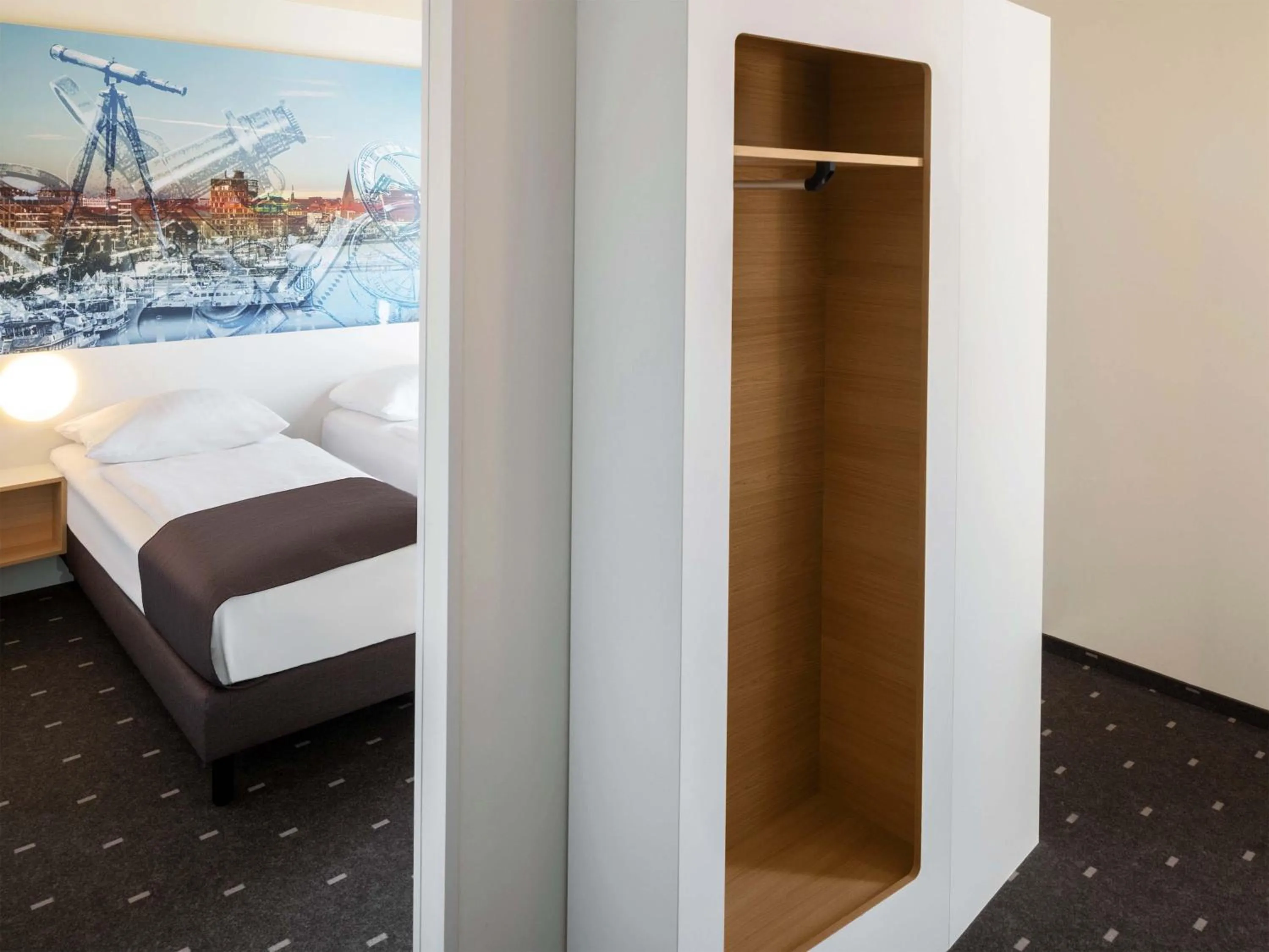 Photo of the whole room, Bed in B&B Hotel Kiel-Wissenschaftspark