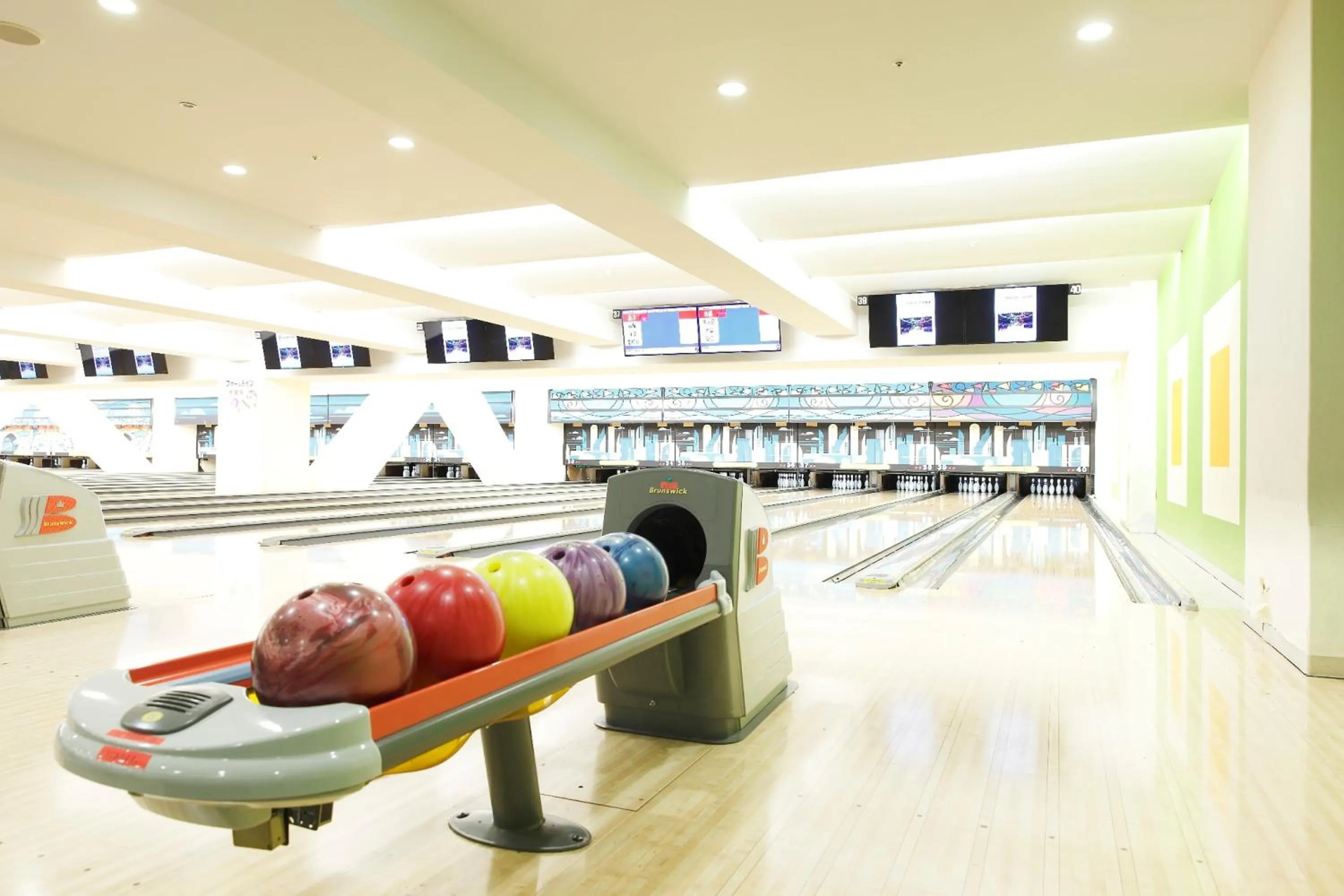 Bowling in Shinagawa Prince Hotel