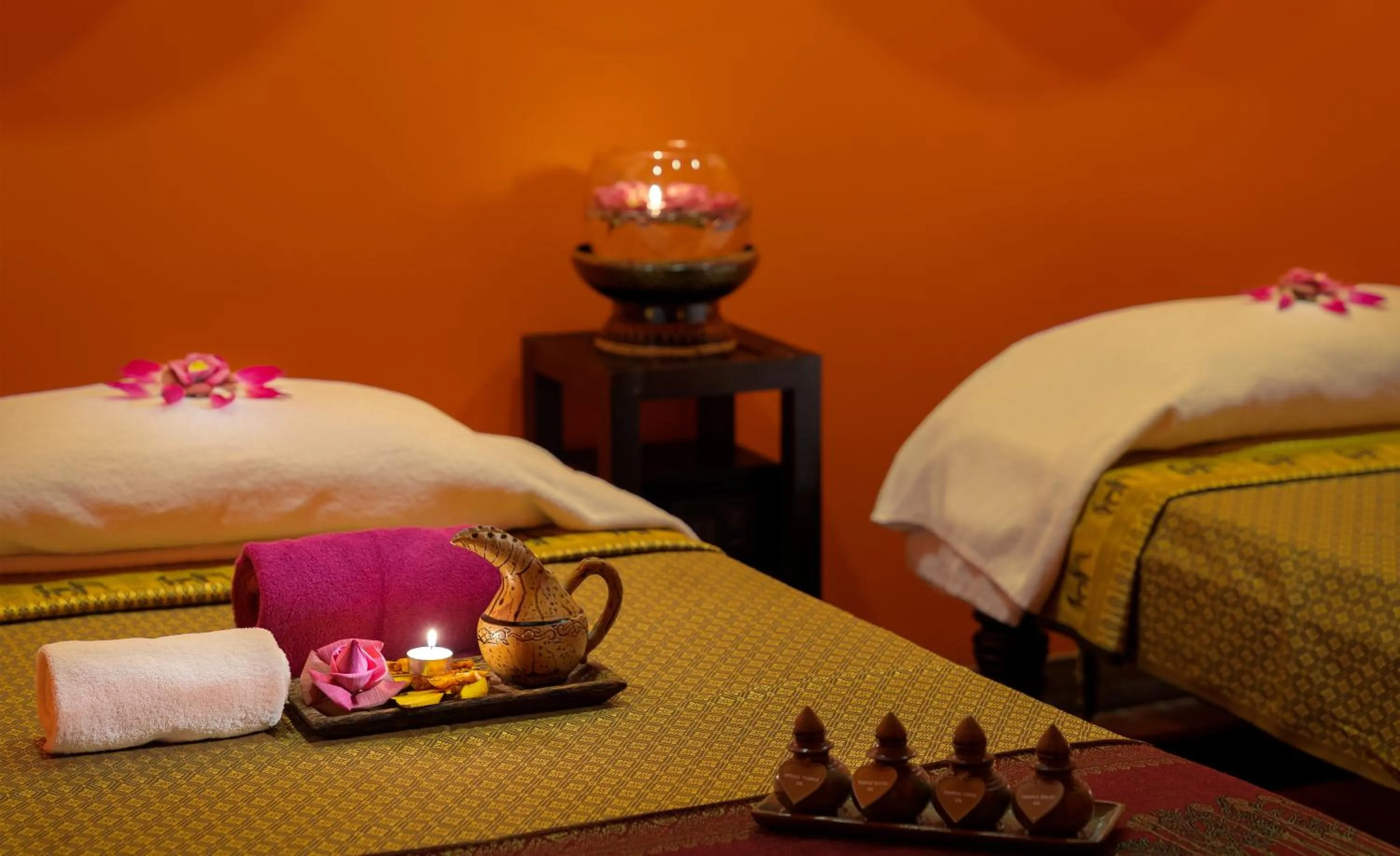 Massage, Bed in Golden Temple Hotel