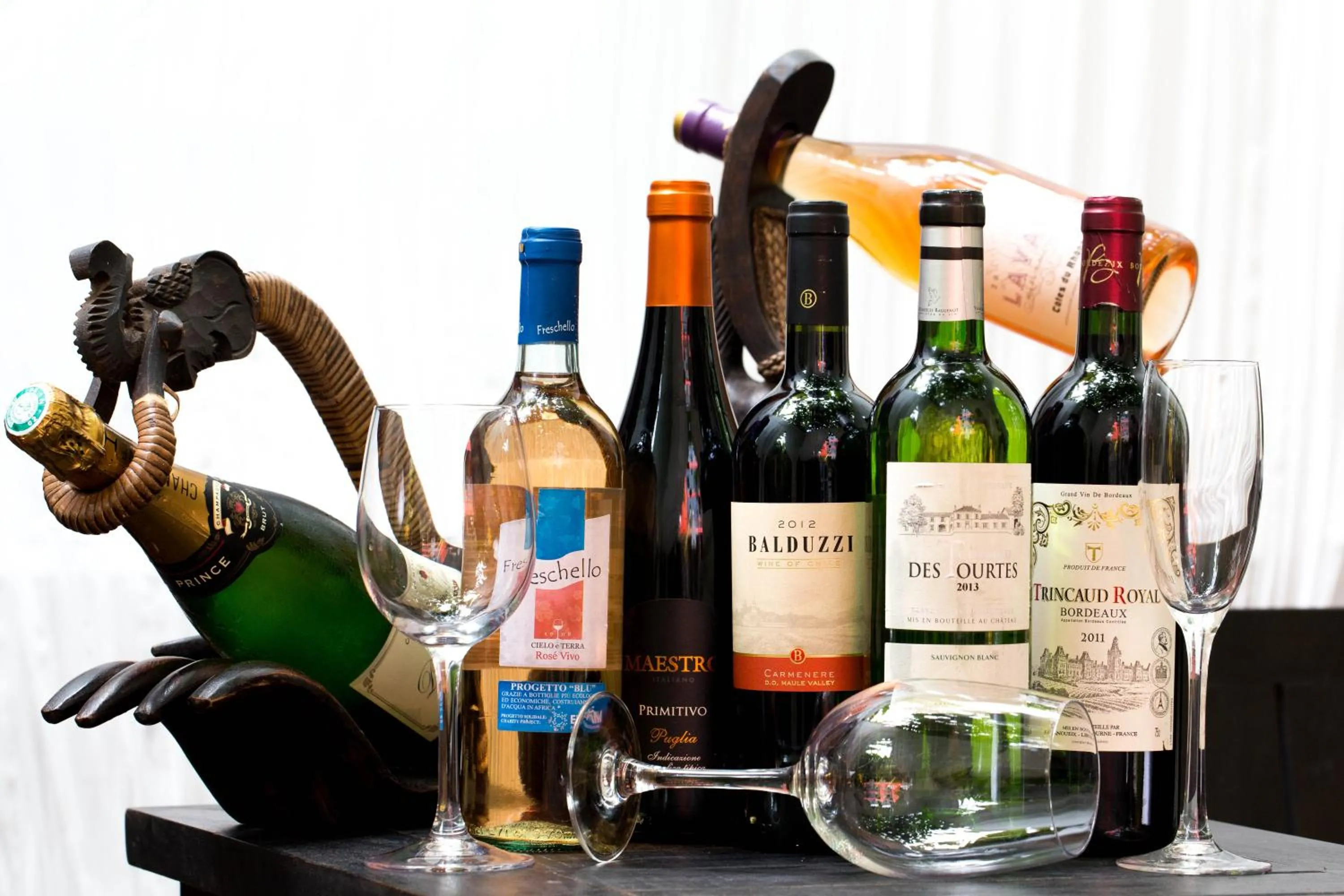 Lounge or bar in Golden Temple Hotel