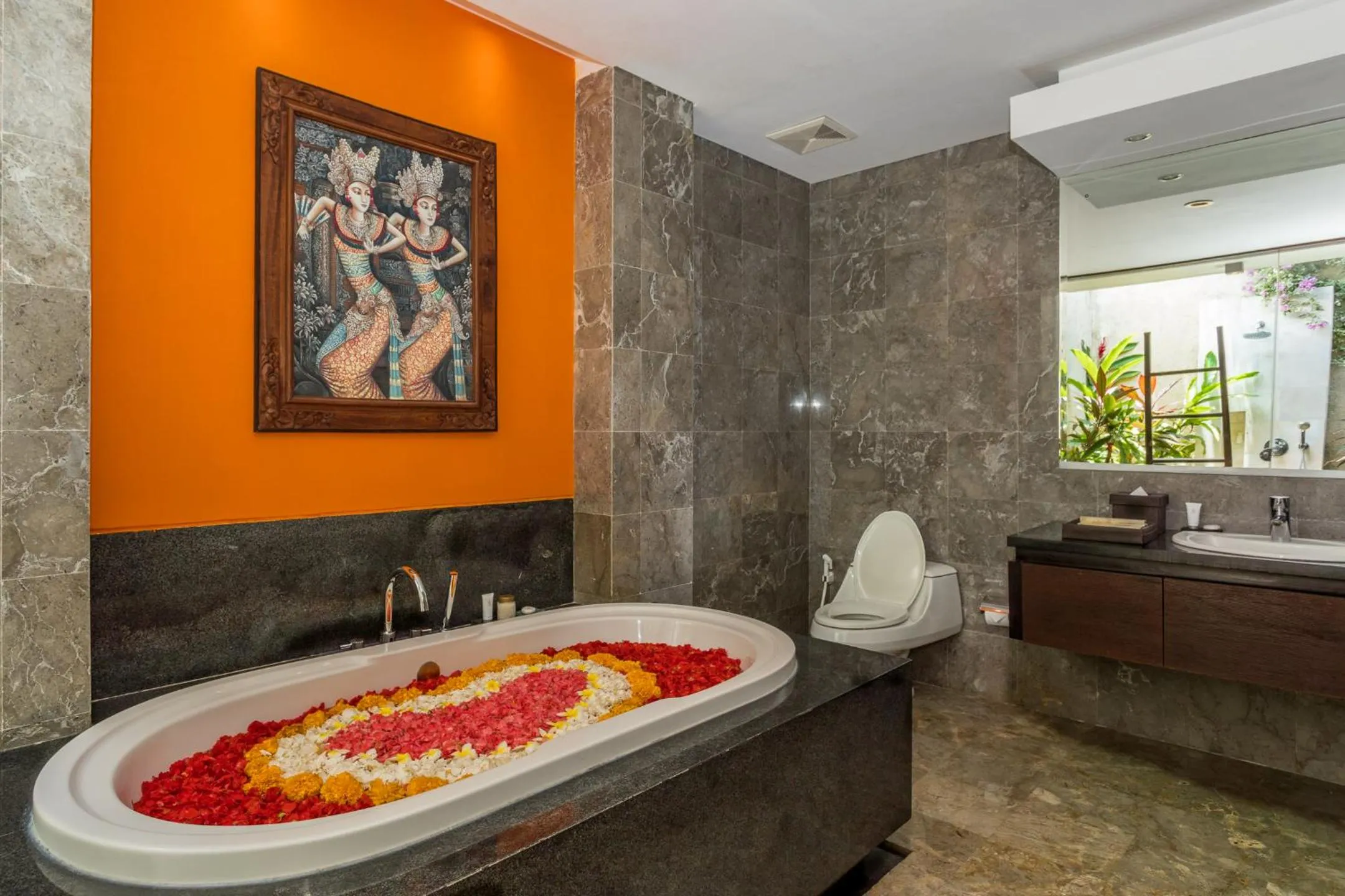 Bath in Mahagiri Villas Sanur