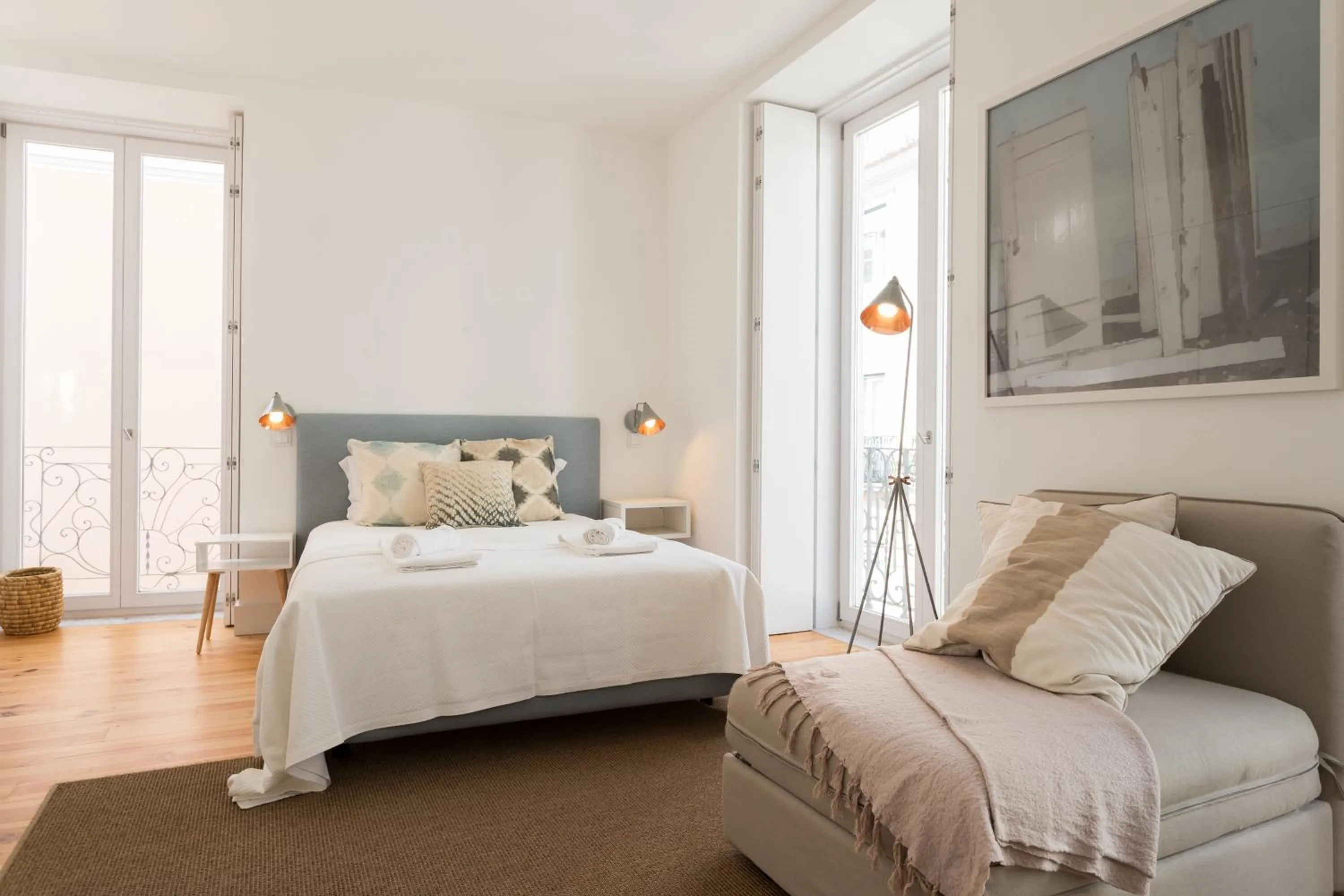 Bedroom, Bed in Chiado Cozy Apartments - by LU Holidays