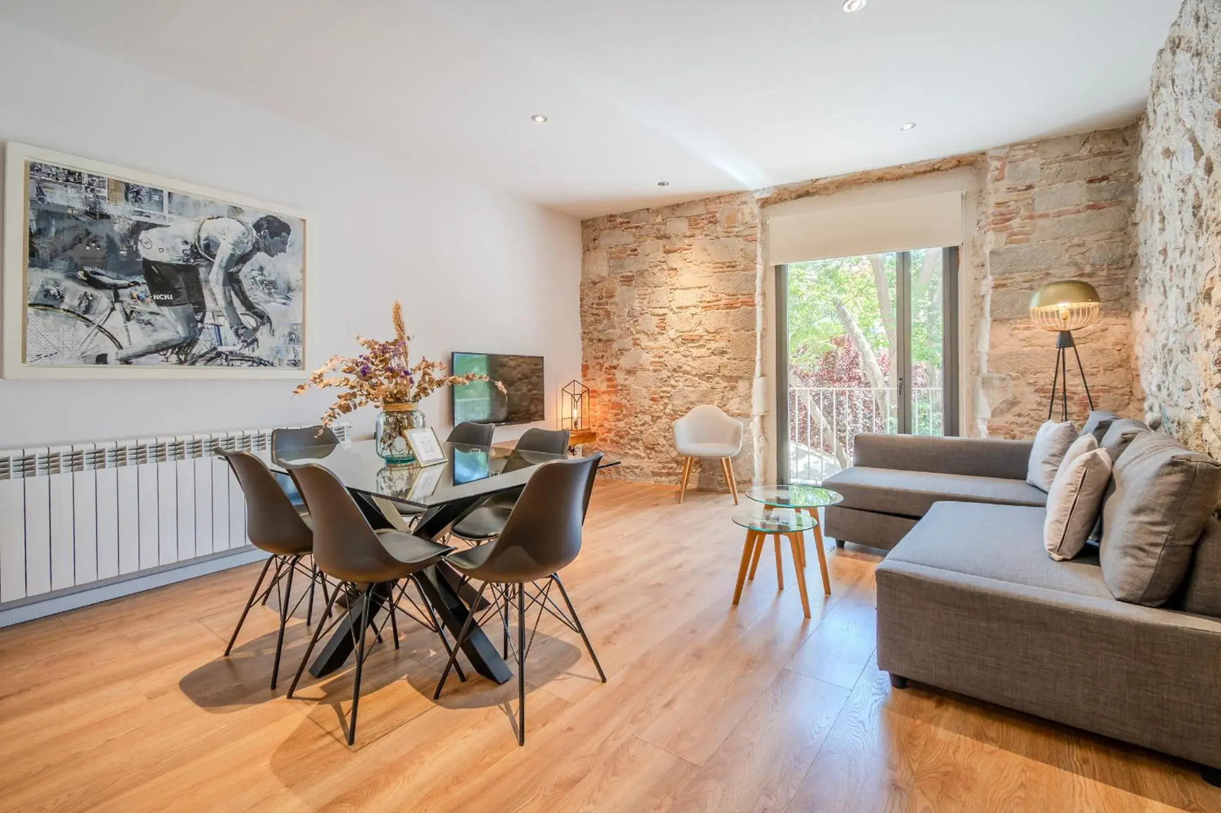 Flateli Plaça Catalunya 1-2 Flateli Plaça Catalunya 1-2