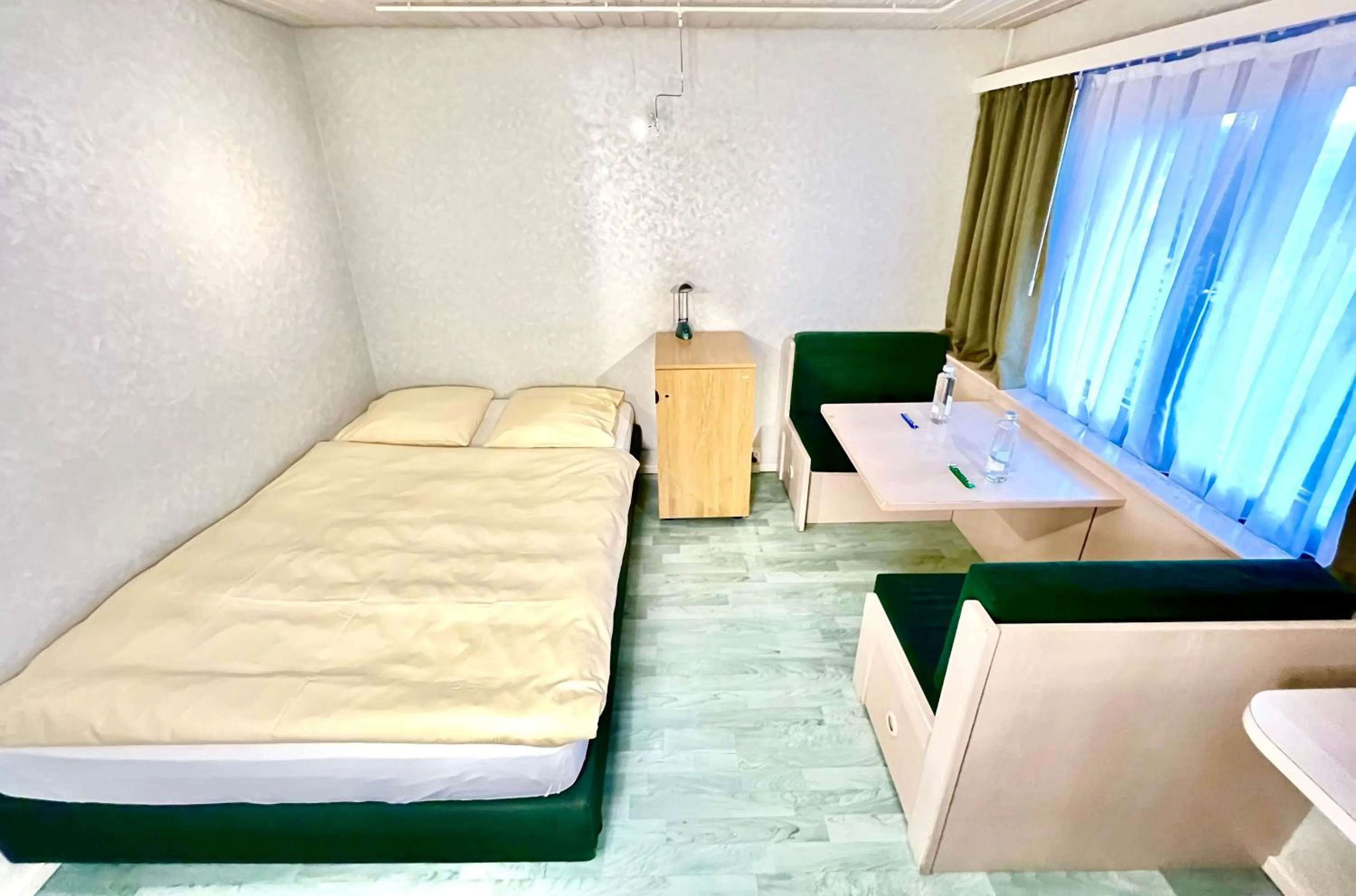 Bed in Seiler's Hotel