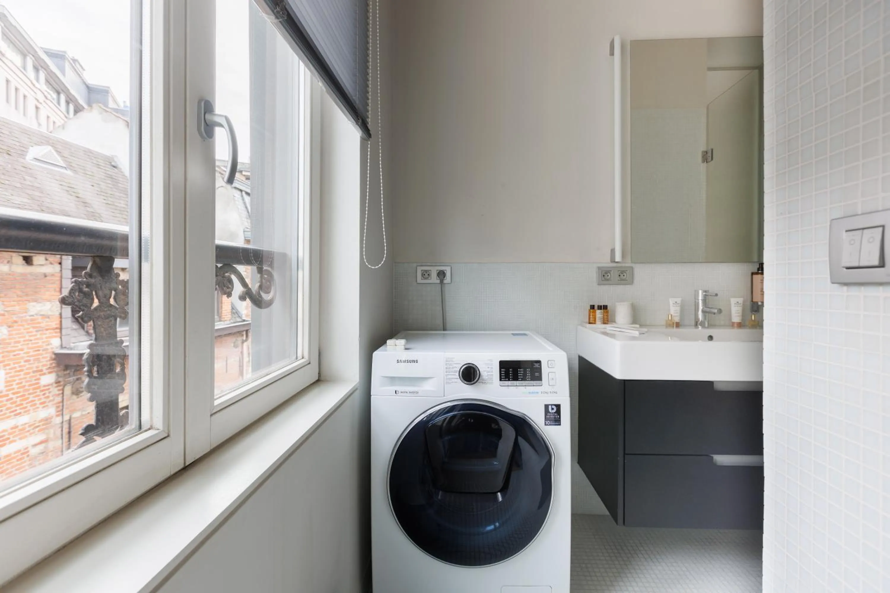 Bathroom in Sweett - Regence