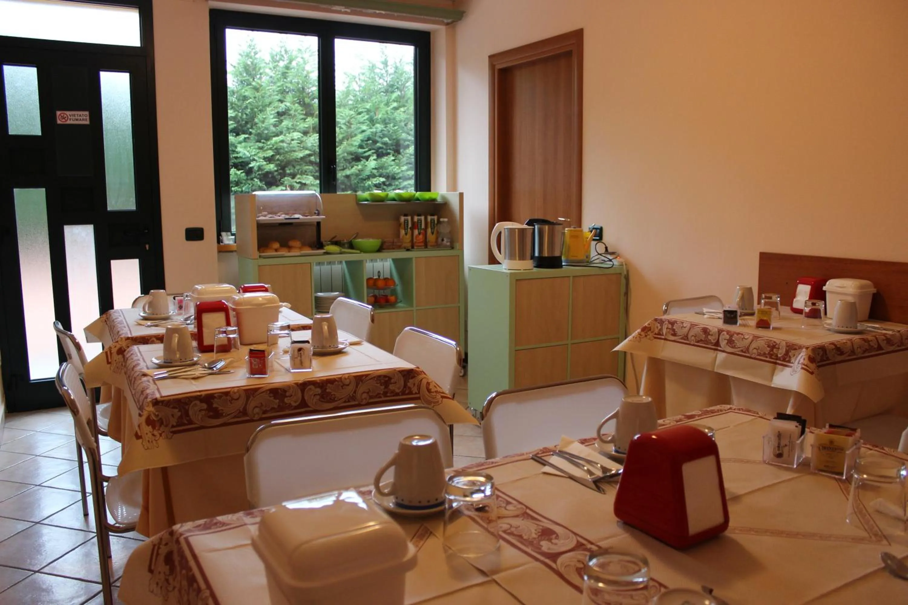 Restaurant/places to eat in Villa Giglio