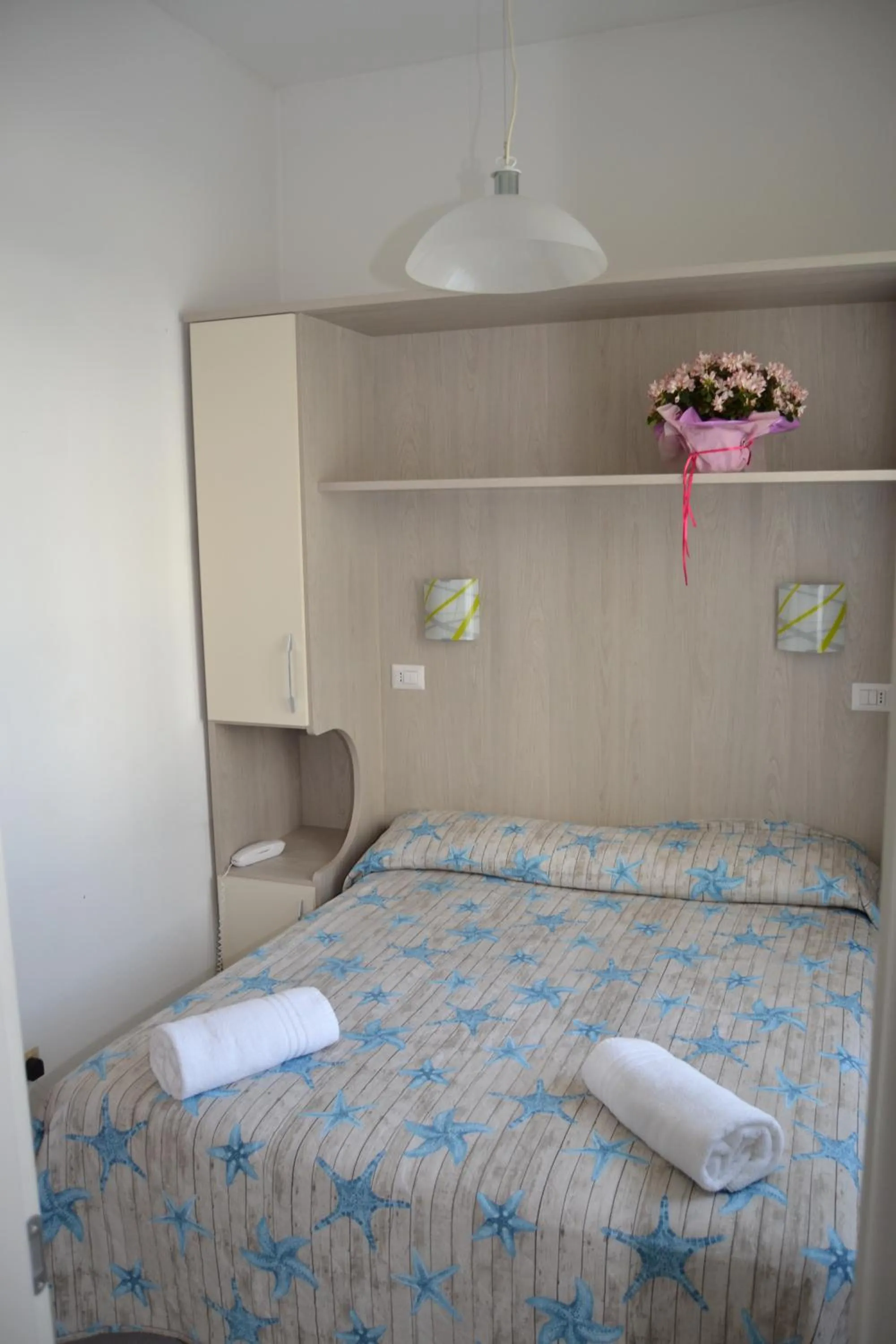 Photo of the whole room in Hotel Suisse