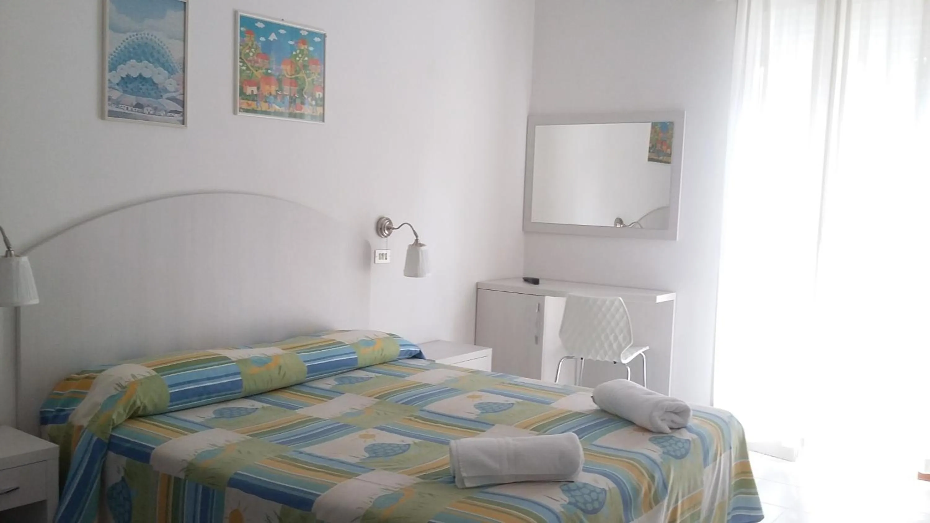 Photo of the whole room in Hotel Suisse