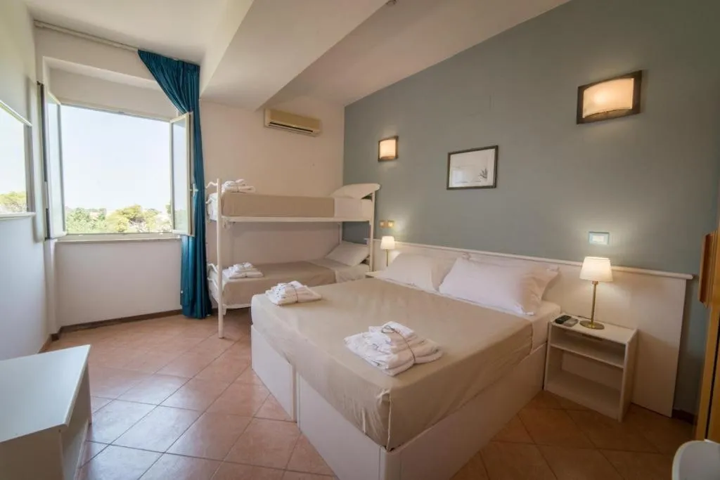 Gatto Bianco Casalabate