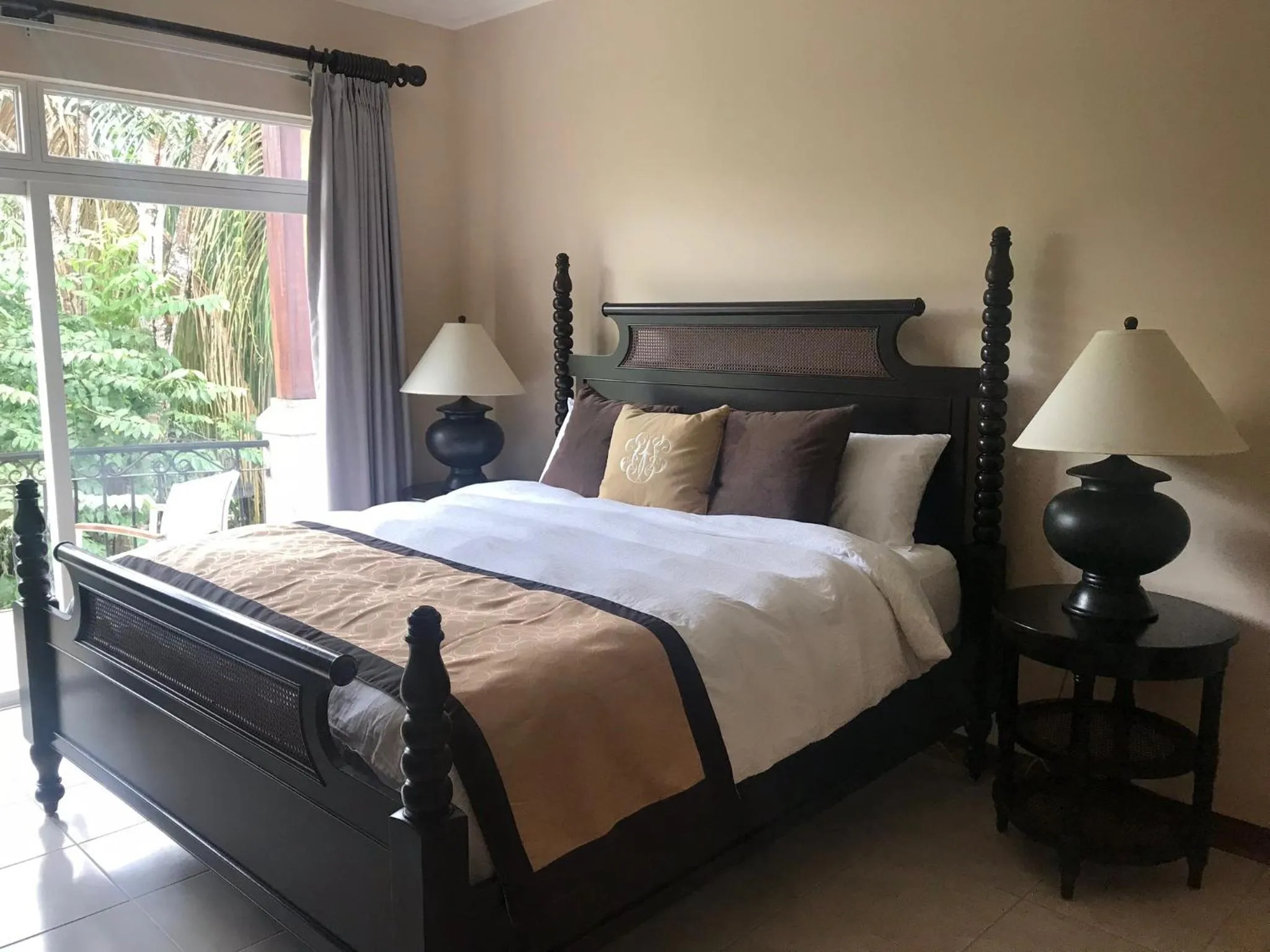 Bed in Palm Coast Luxury Rentals