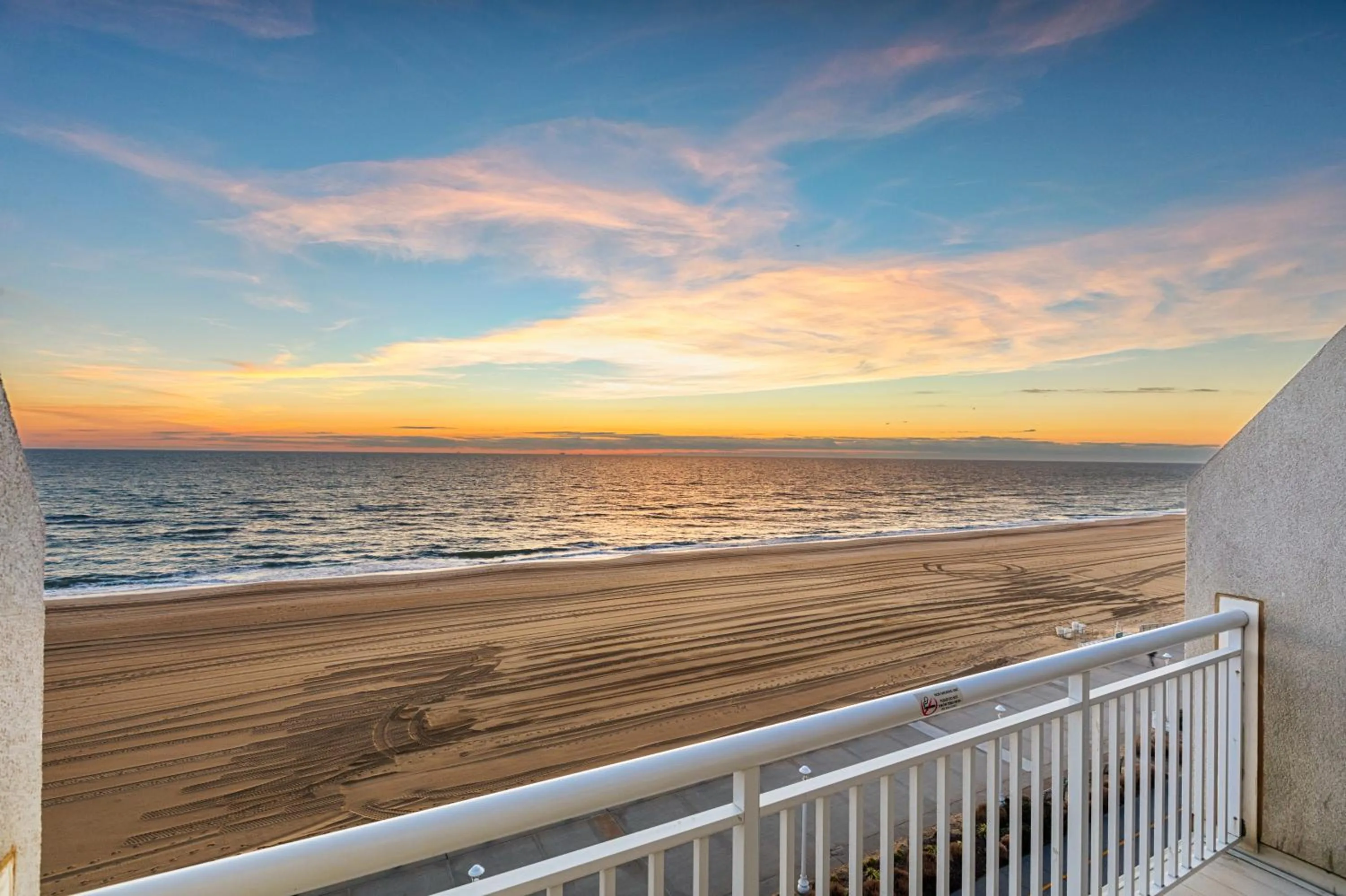 Sea view in Ocean Sands Resort, Oceanfront, Virginia Beach by Vacatia