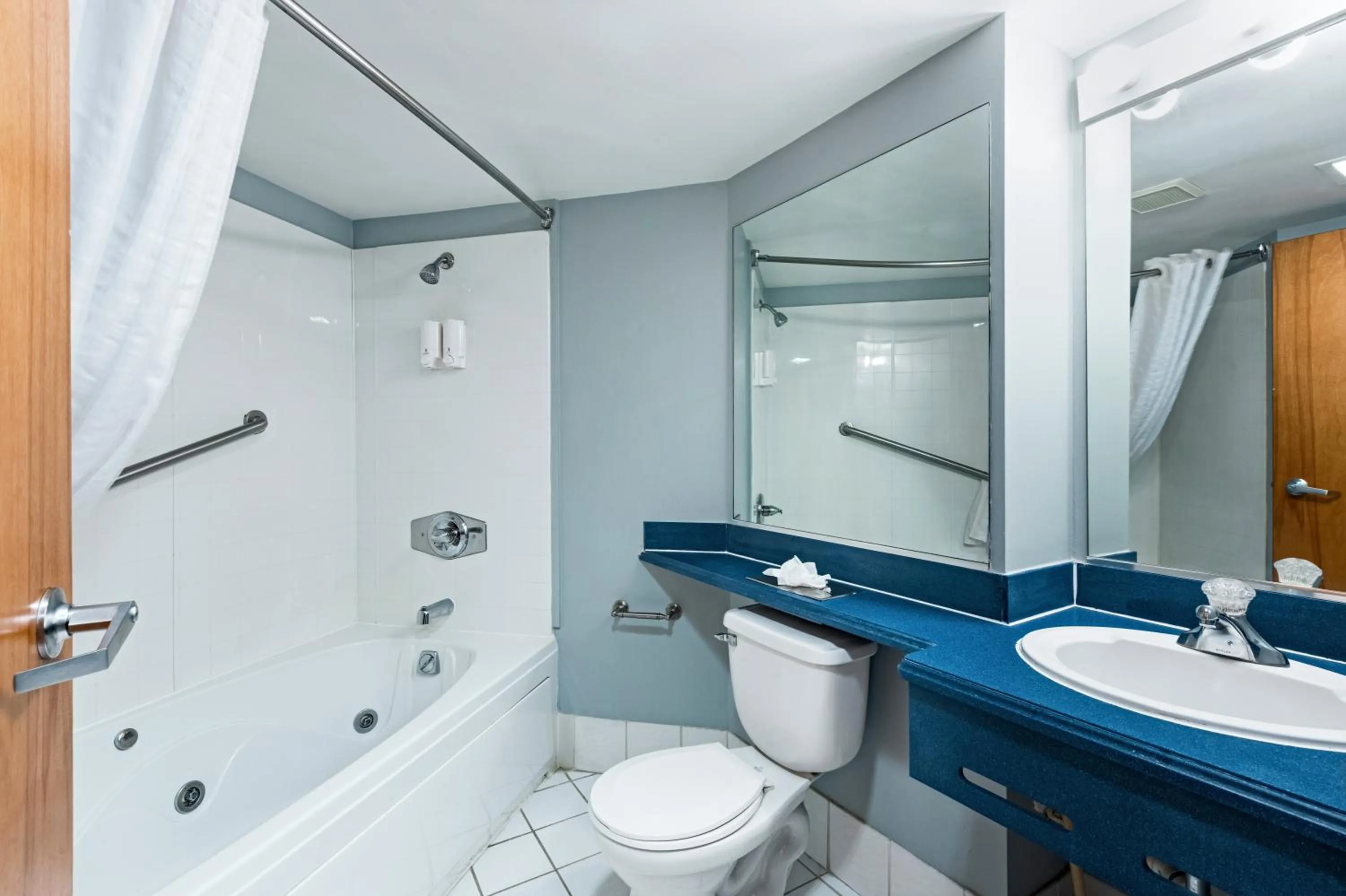 Bath in Ocean Sands Resort, Oceanfront, Virginia Beach by Vacatia