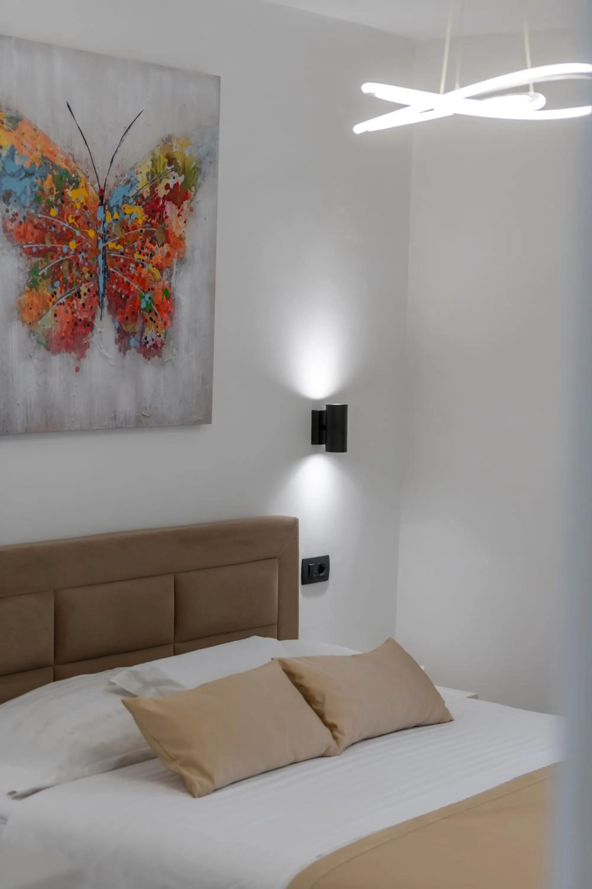 Bedroom, Bed in Cozy Corner 49