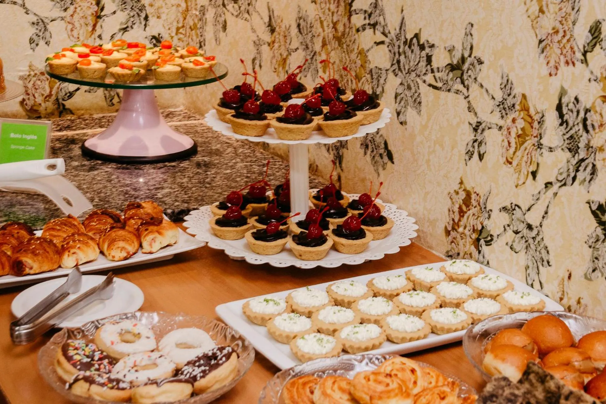 Food and drinks in Nord Easy Green Sunset