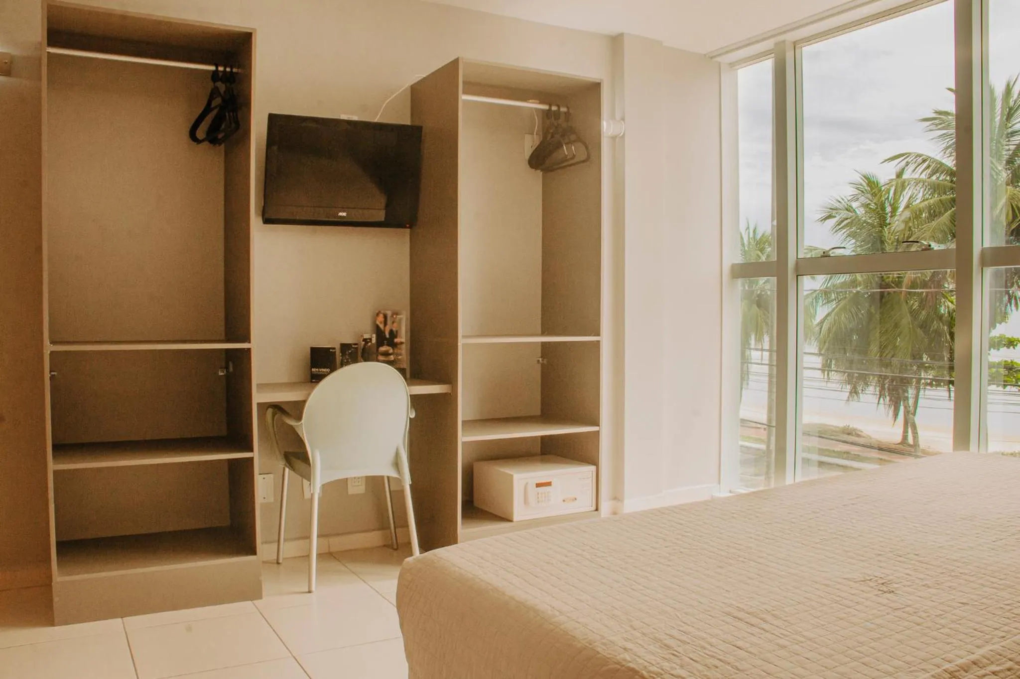 Bed in Nord Easy Green Sunset