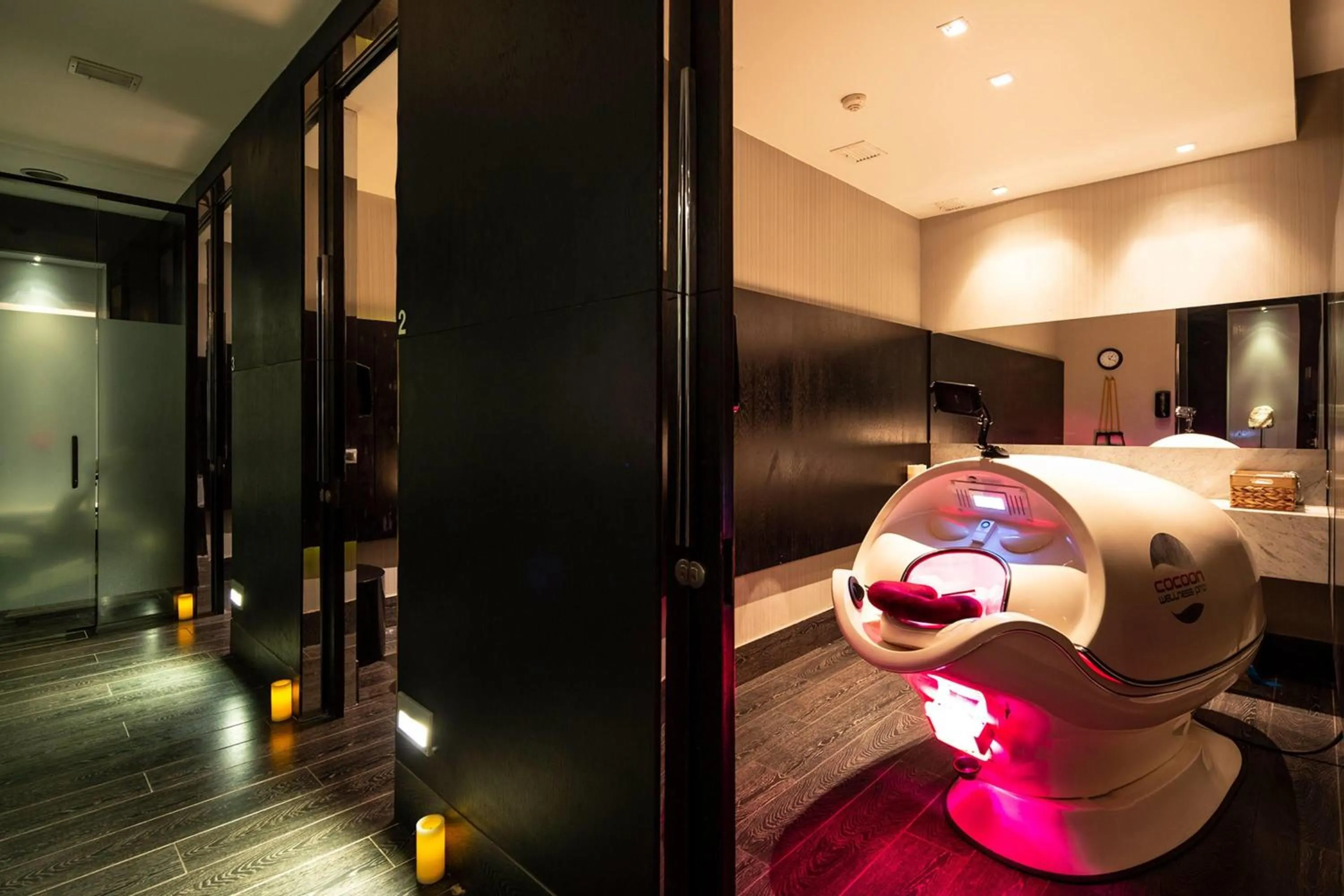 Pool view in Wyndham Santiago Pettra