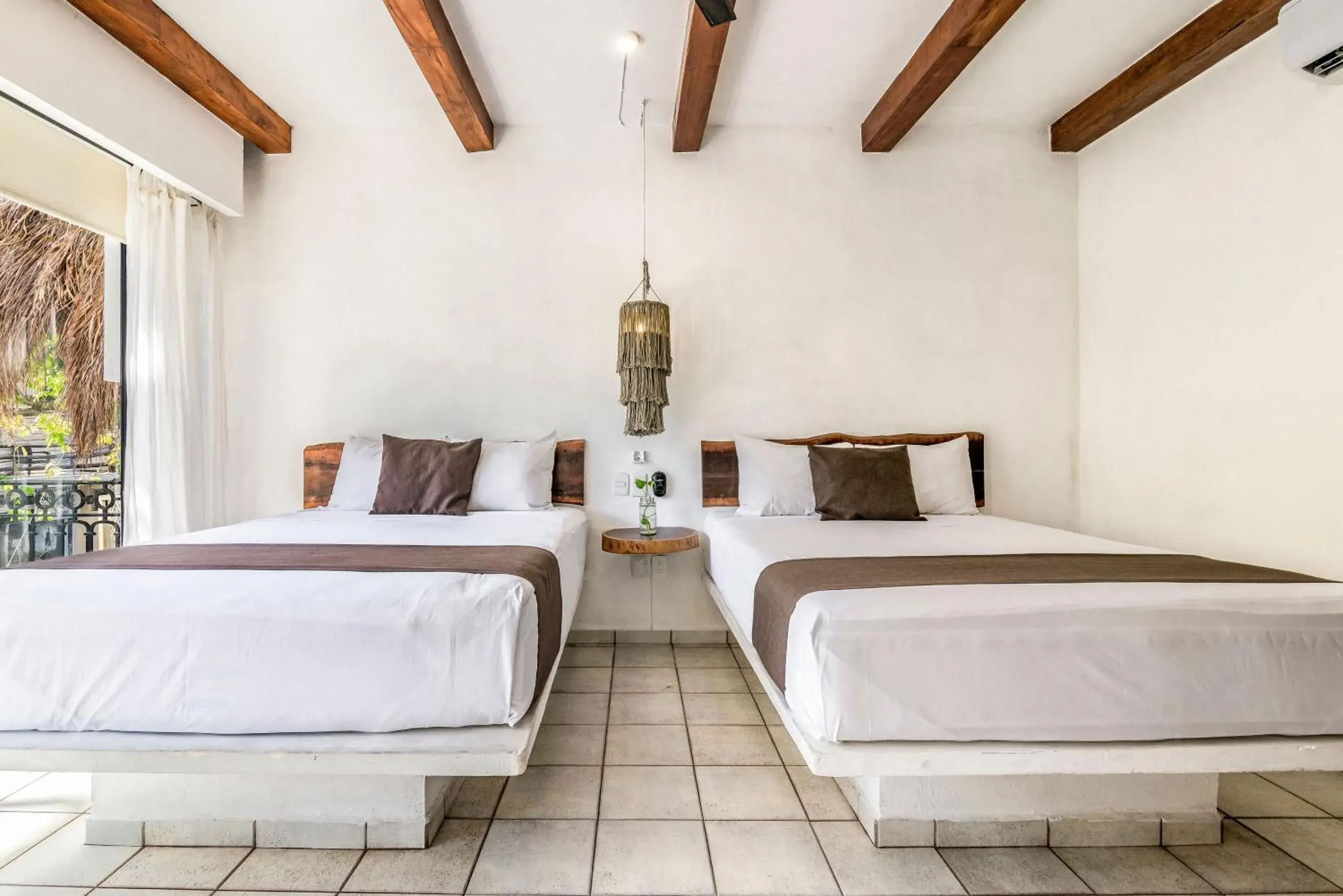 Deluxe Double or Twin Room in Hotel Banana Boutique & Spa - 5th Av Playa del Carmen Deluxe Double or Twin Room in Hotel Banana Boutique & Spa - 5th Av Playa del Carmen