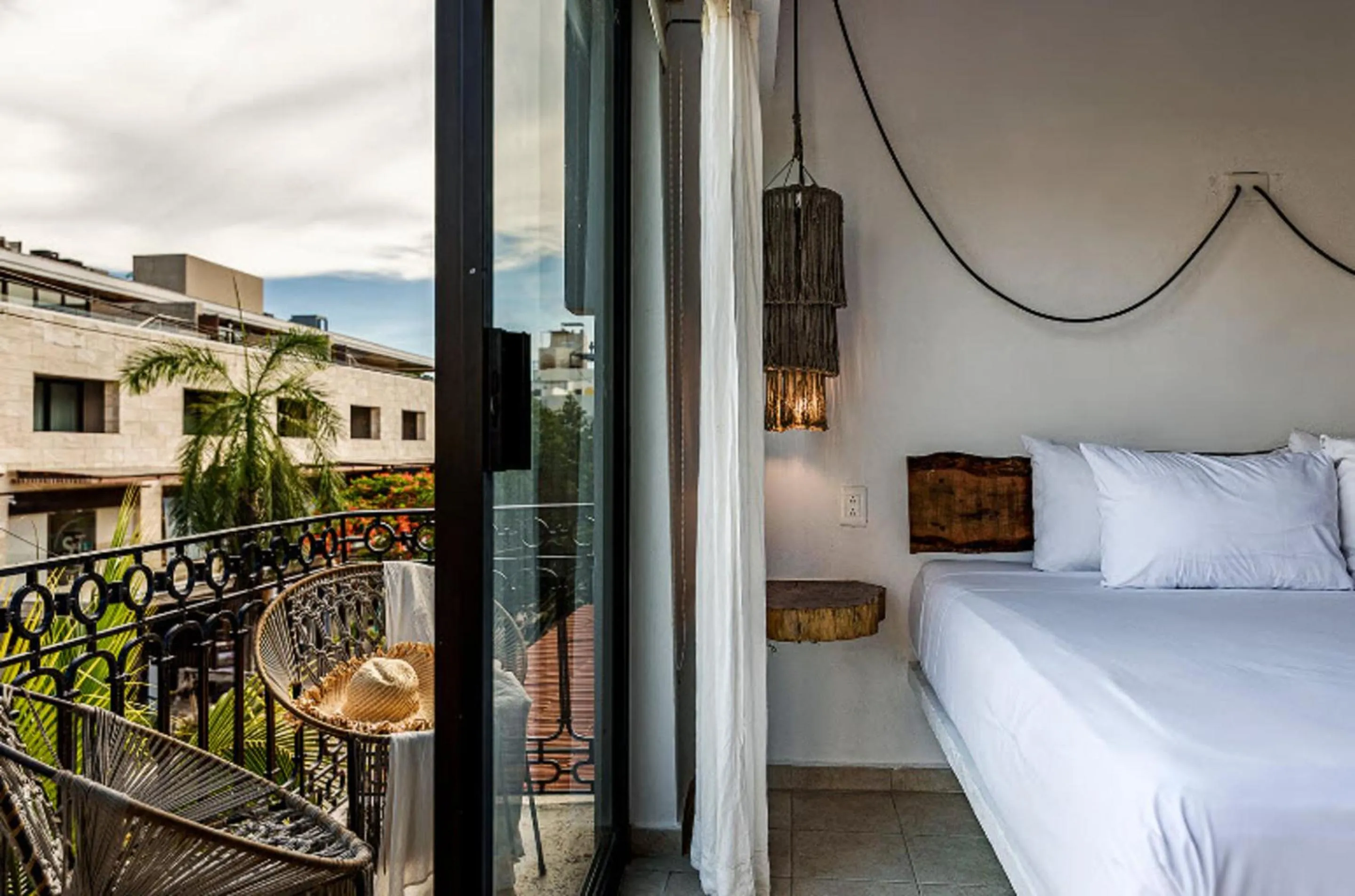 Balcony/Terrace, Bed in Hotel Banana Boutique & Spa - 5th Av Playa del Carmen