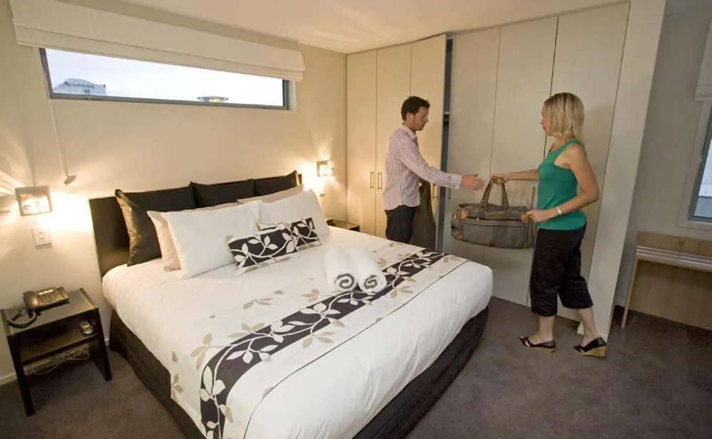 Bedroom, Bed in Focus Motel