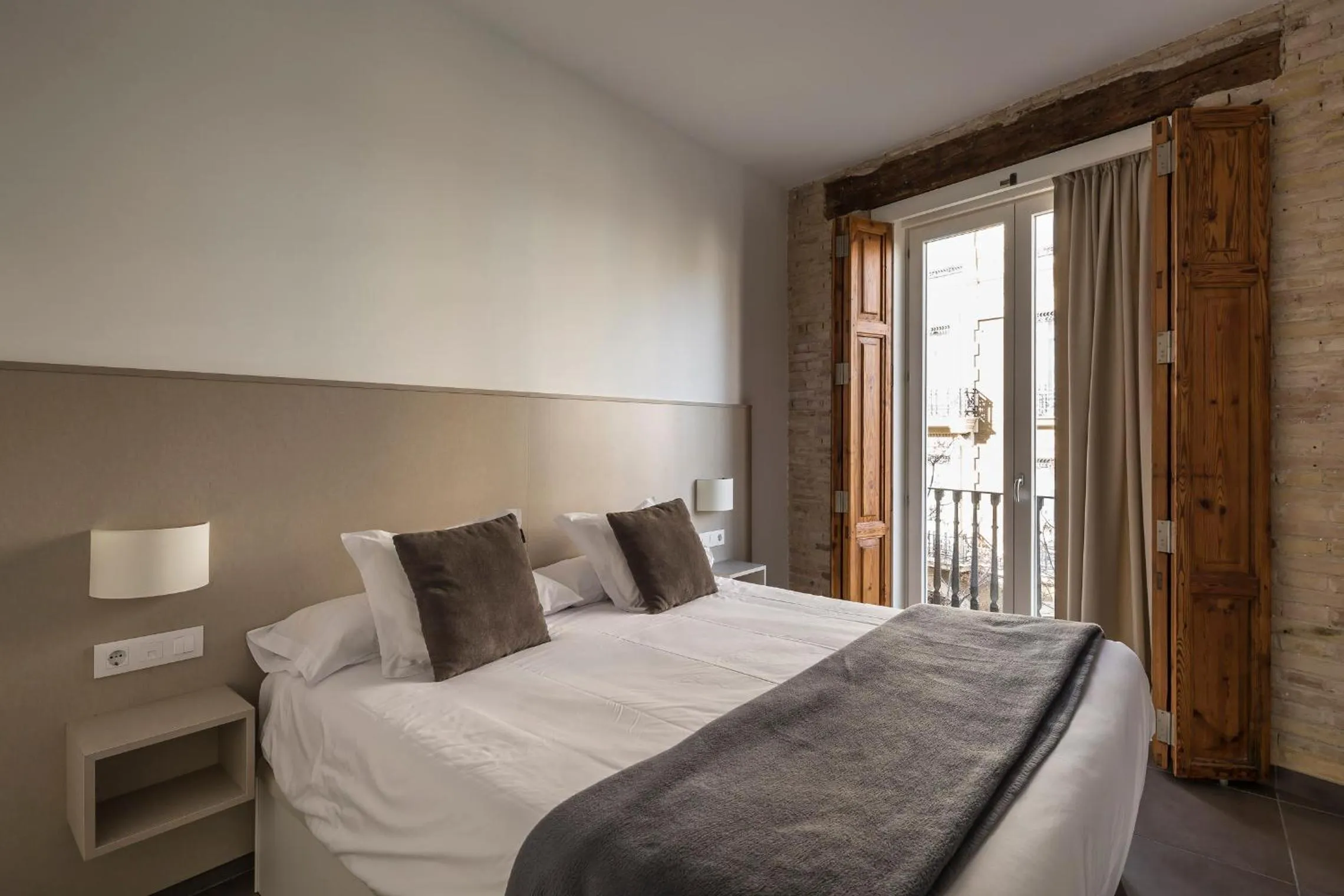 Bedroom, Bed in Mon Suites San Martin