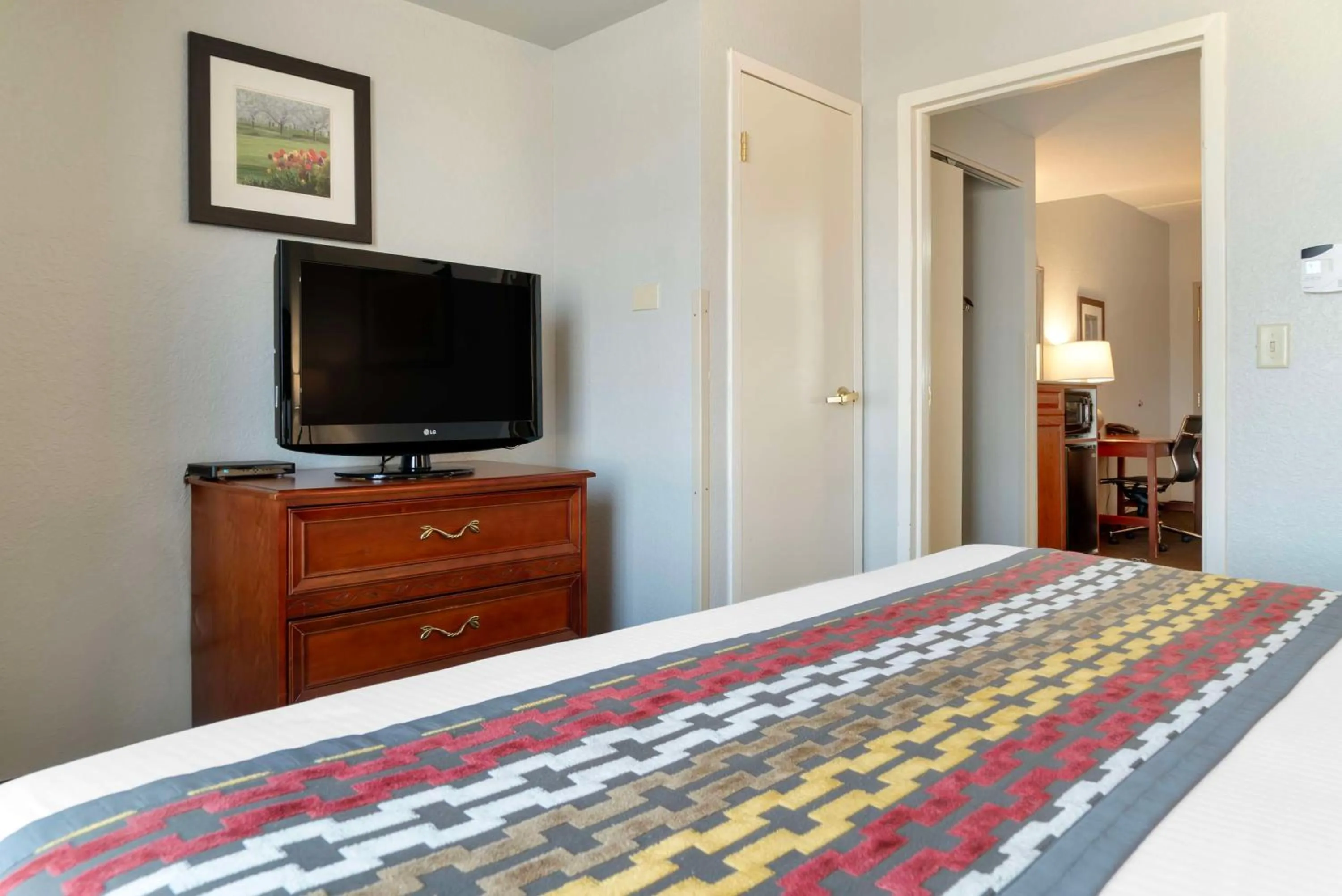 Bedroom, Bed in Best Western Executive Inn & Suites