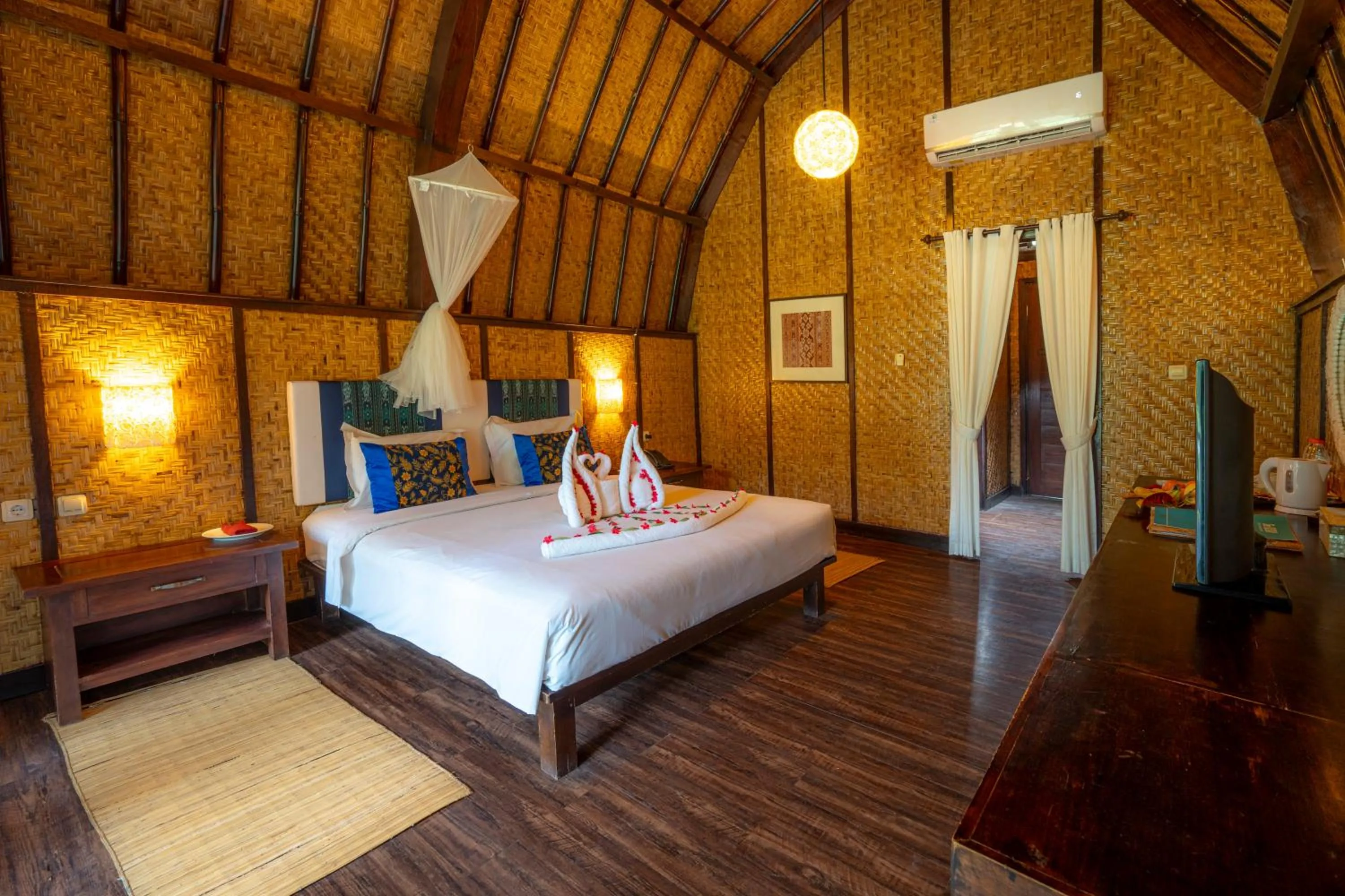 Photo of the whole room, Bed in Samawa Seaside Resort