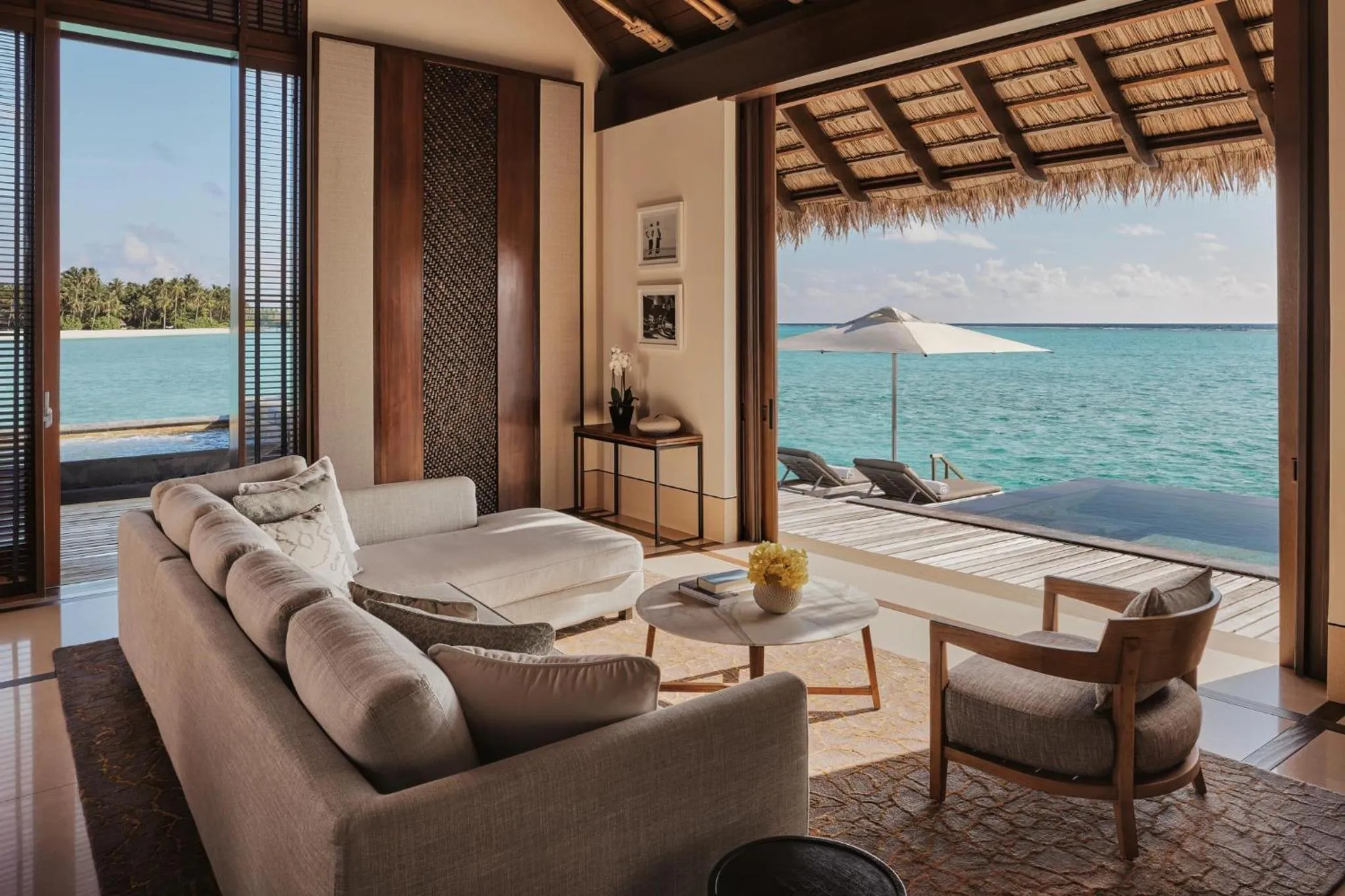 Photo of the whole room in One&Only Reethi Rah