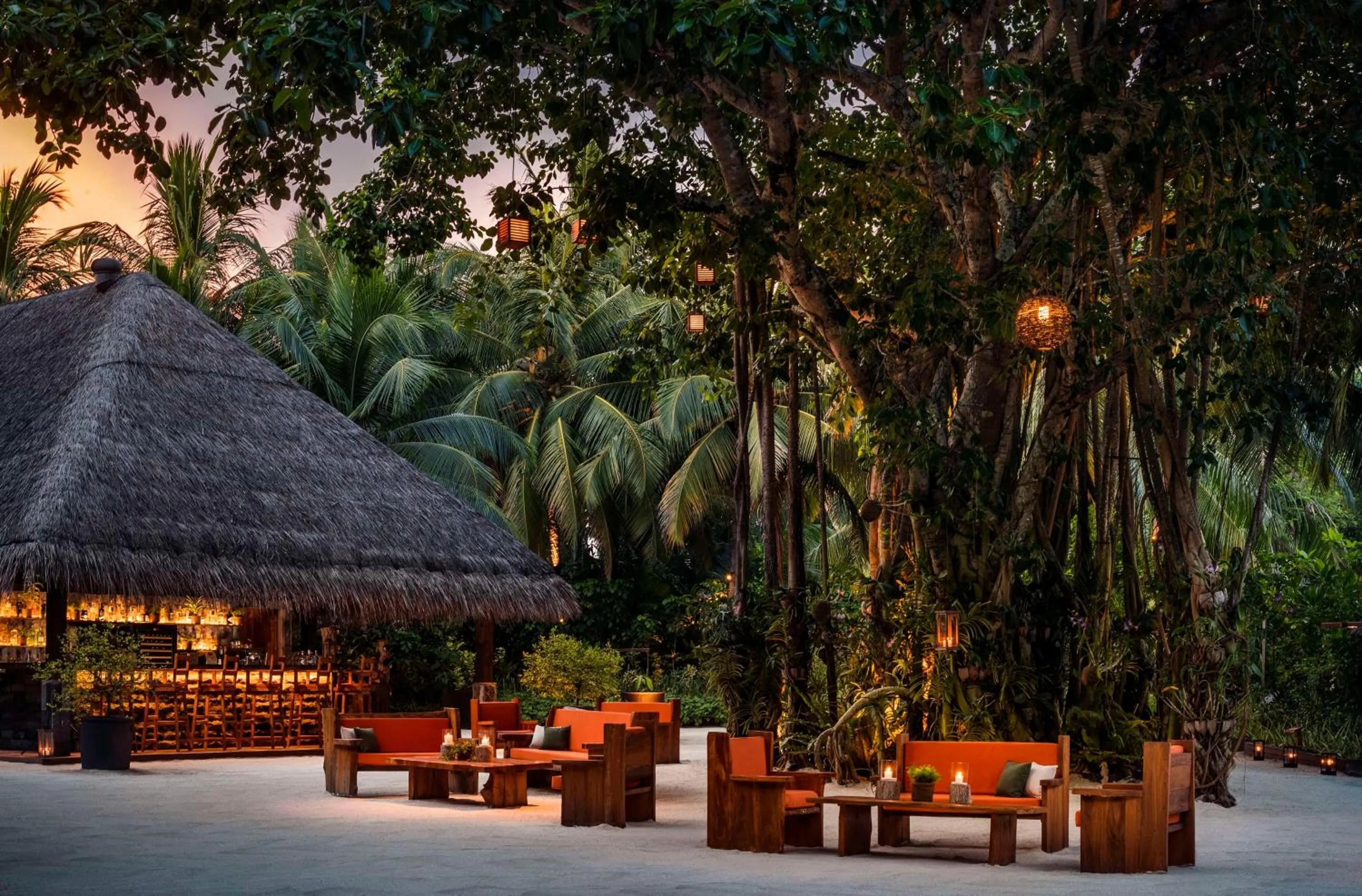 Restaurant/places to eat in One&Only Reethi Rah