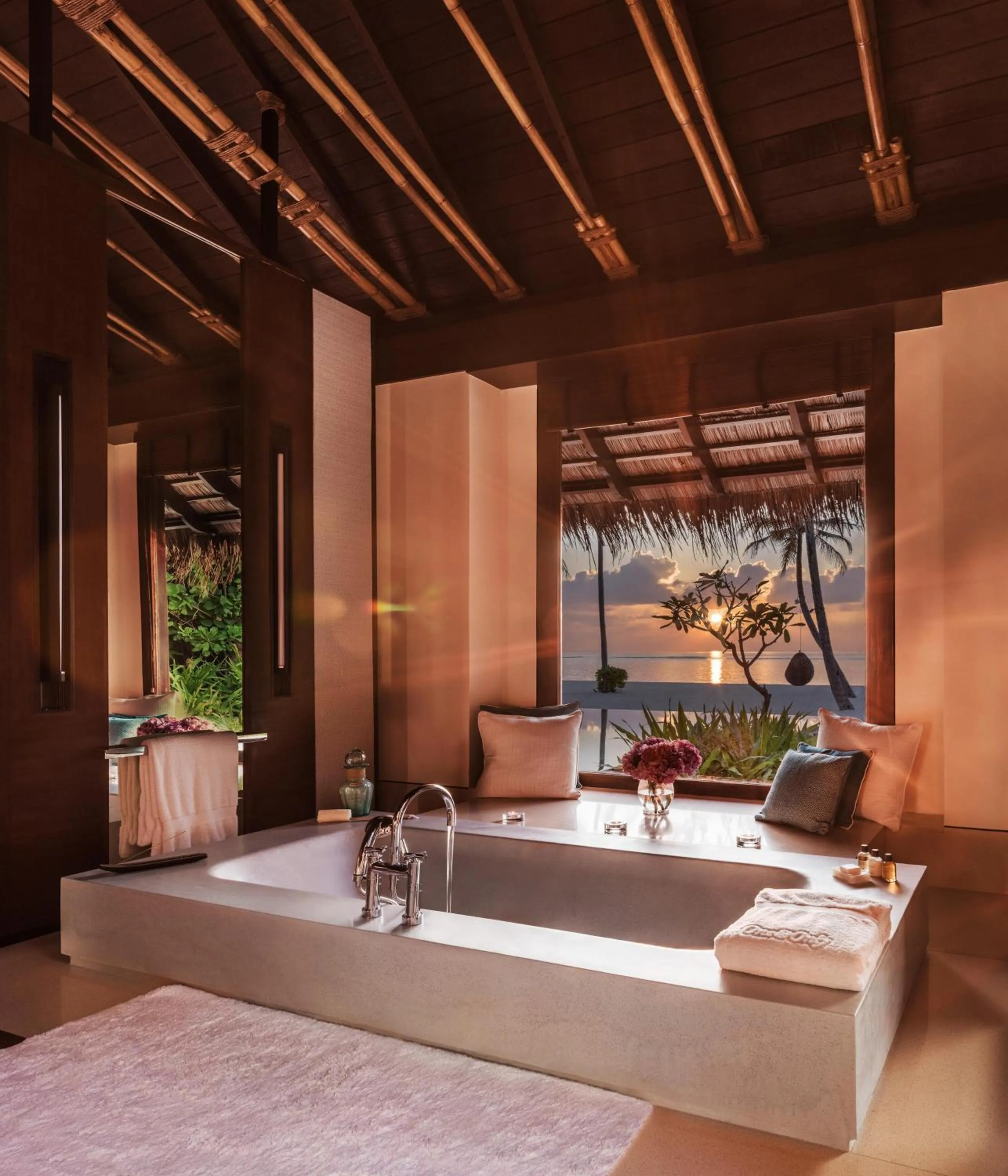 Bathroom, Bed in One&Only Reethi Rah