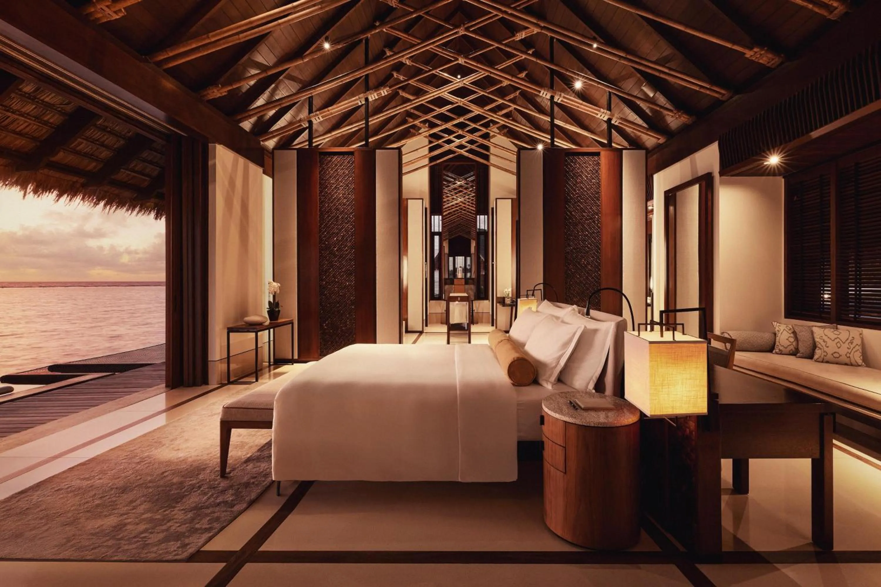 Photo of the whole room, Bed in One&Only Reethi Rah