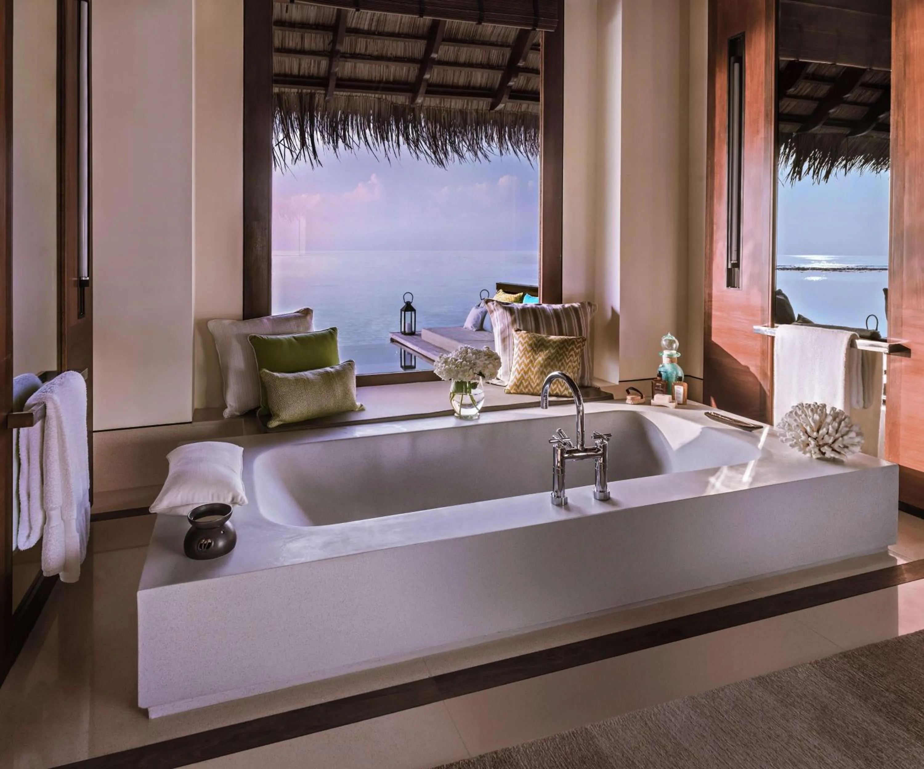 Bathroom, Bed in One&Only Reethi Rah