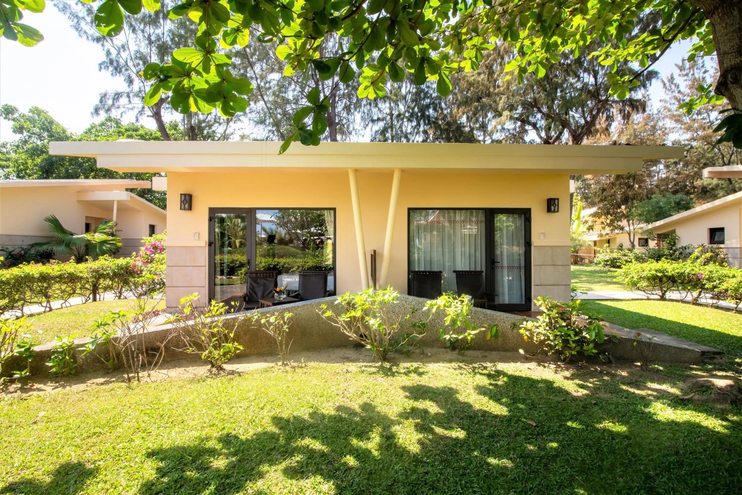 Patio in Sandy Beach Non Nuoc Resort