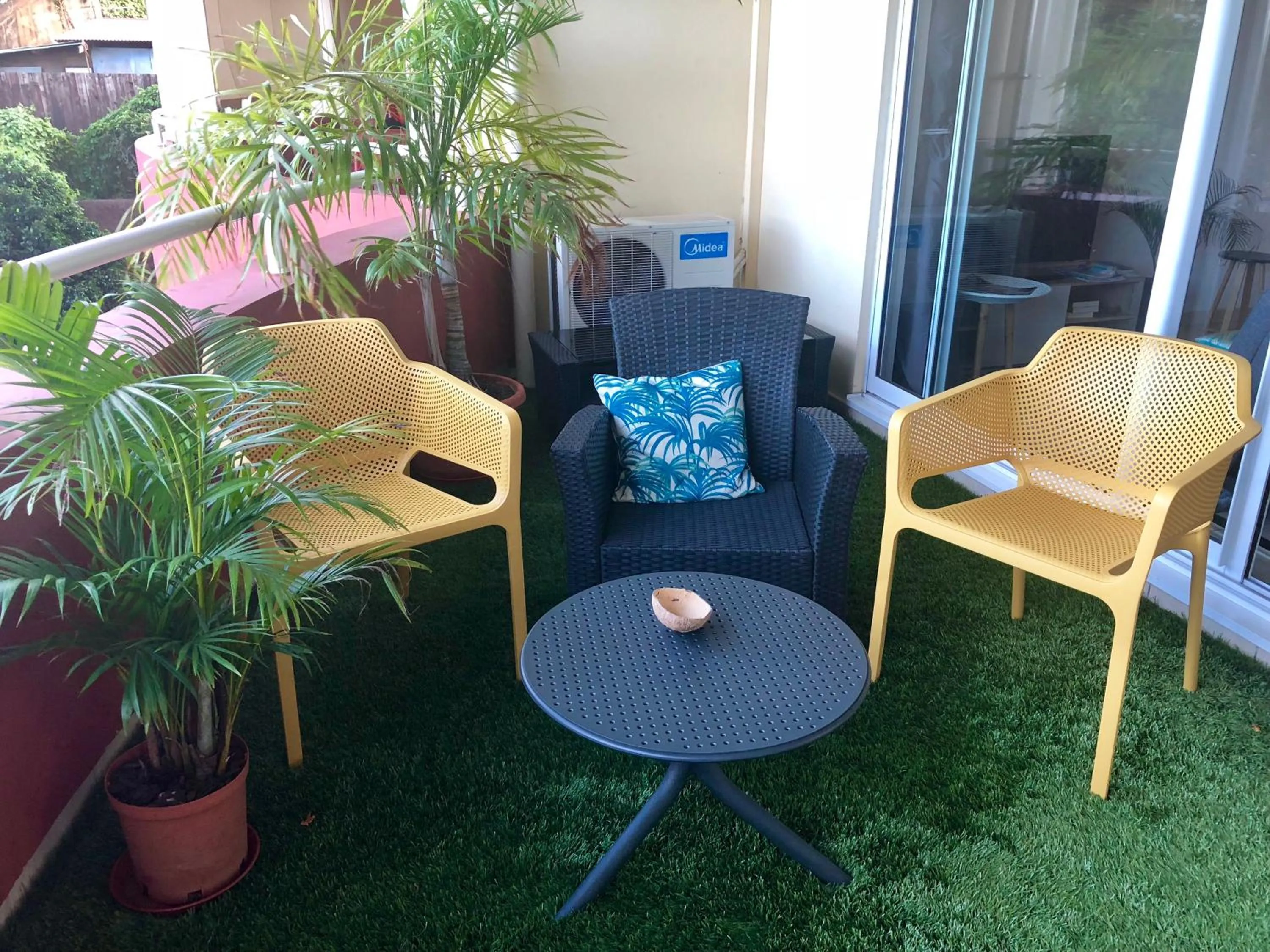 Patio in Studio Kaoha Nui - Private apartment