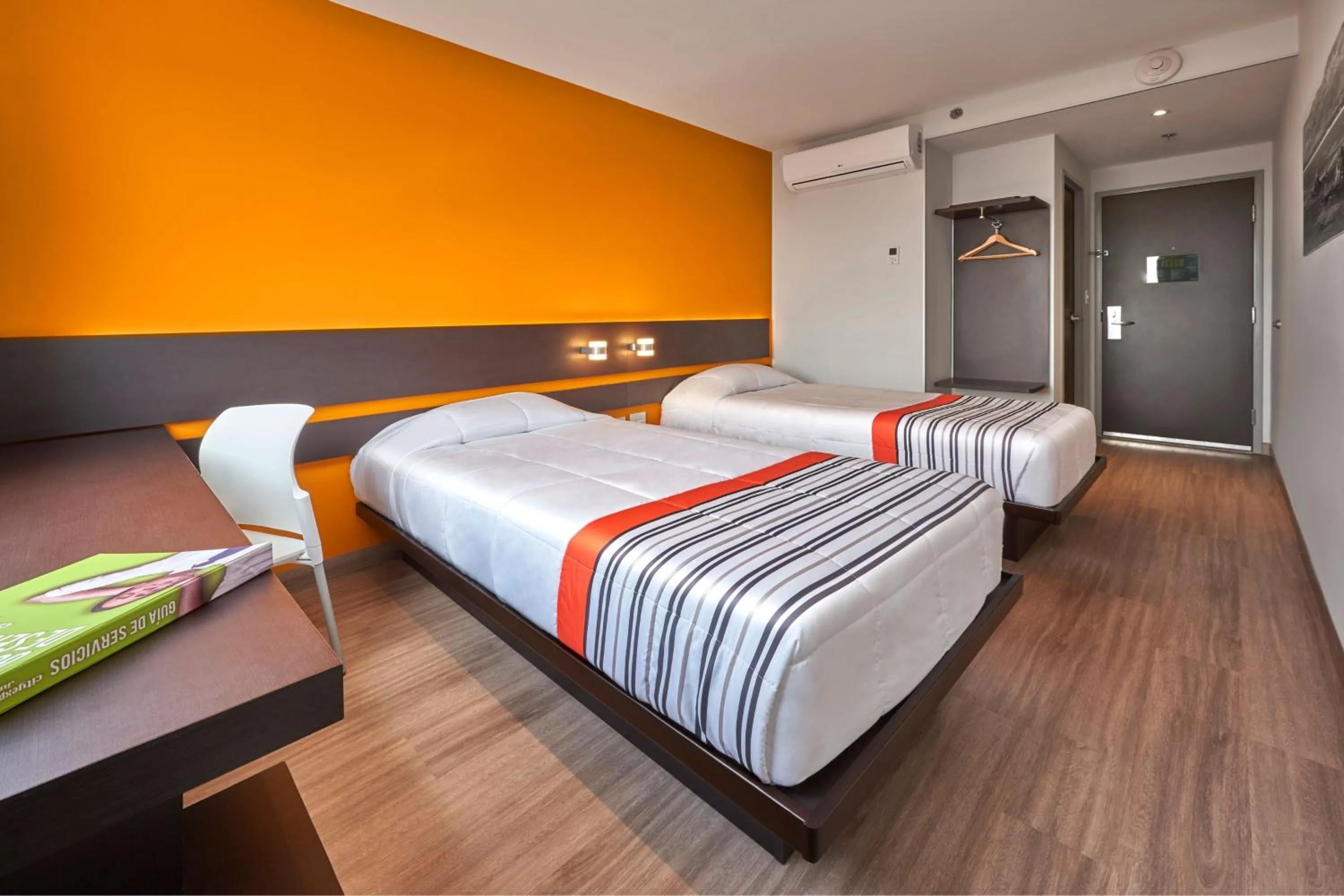 Bedroom, Bed in City Express Junior by Marriott Leon Centro de Convenciones