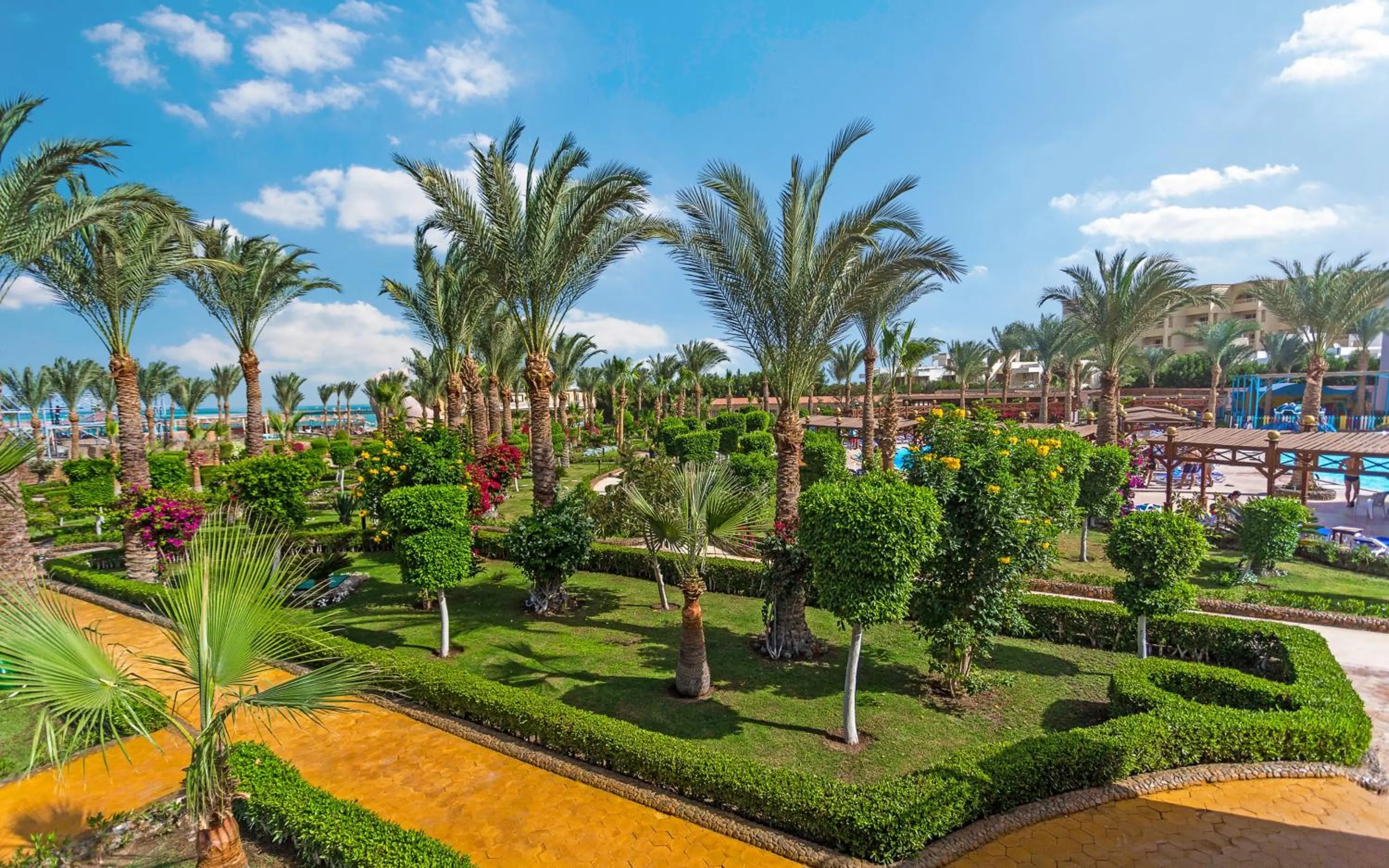 Natural landscape in Hawaii Le Jardin Aqua Resort - Families and Couples Only