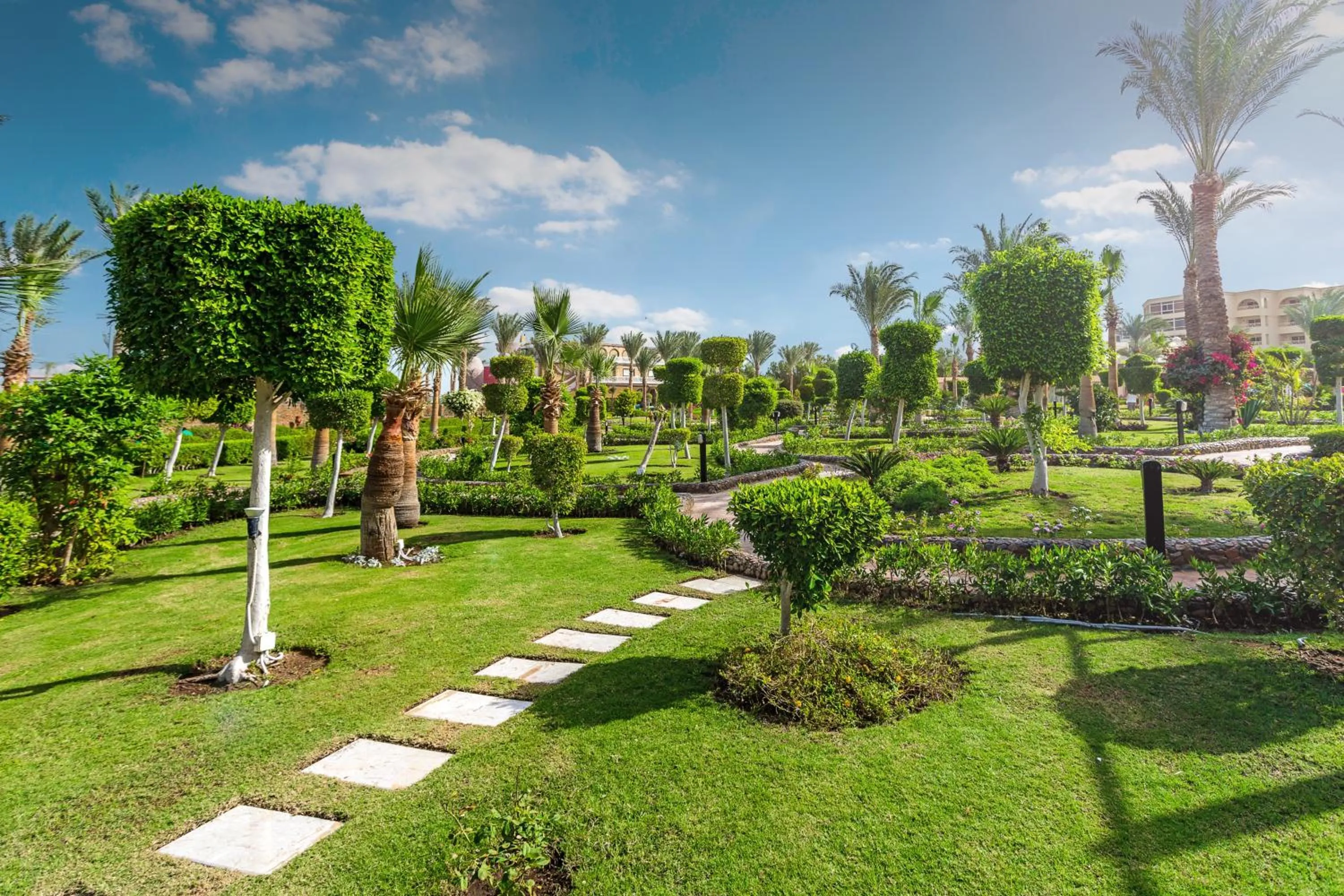 Garden in Hawaii Le Jardin Aqua Resort - Families and Couples Only