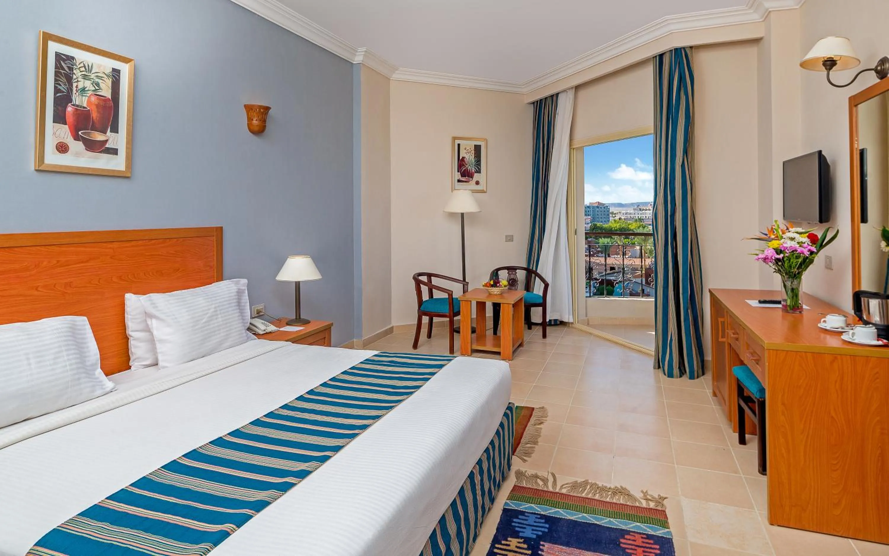 Garden in Hawaii Le Jardin Aqua Resort - Families and Couples Only