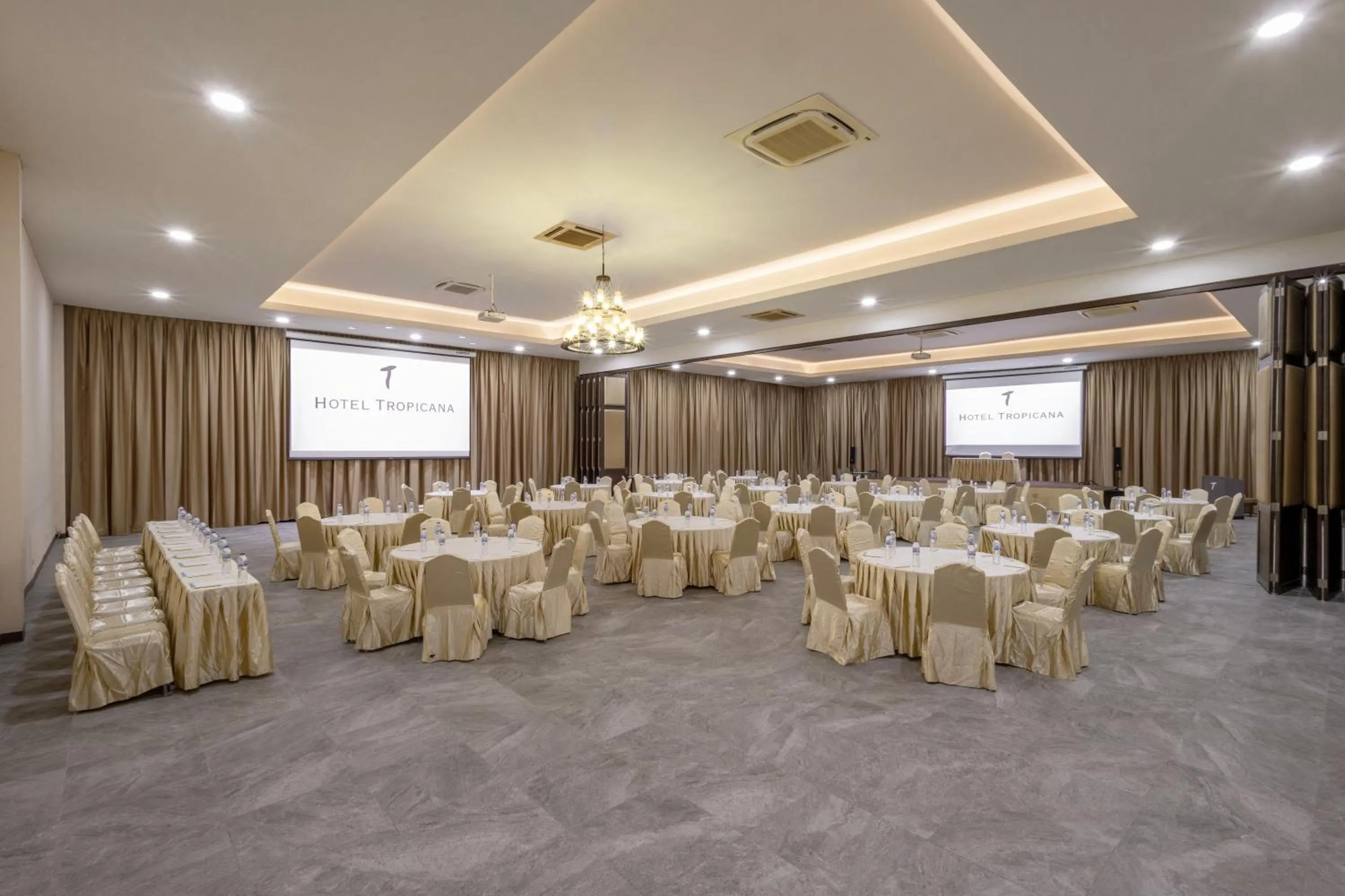 Meeting/conference room in Hotel Tropicana Pattaya