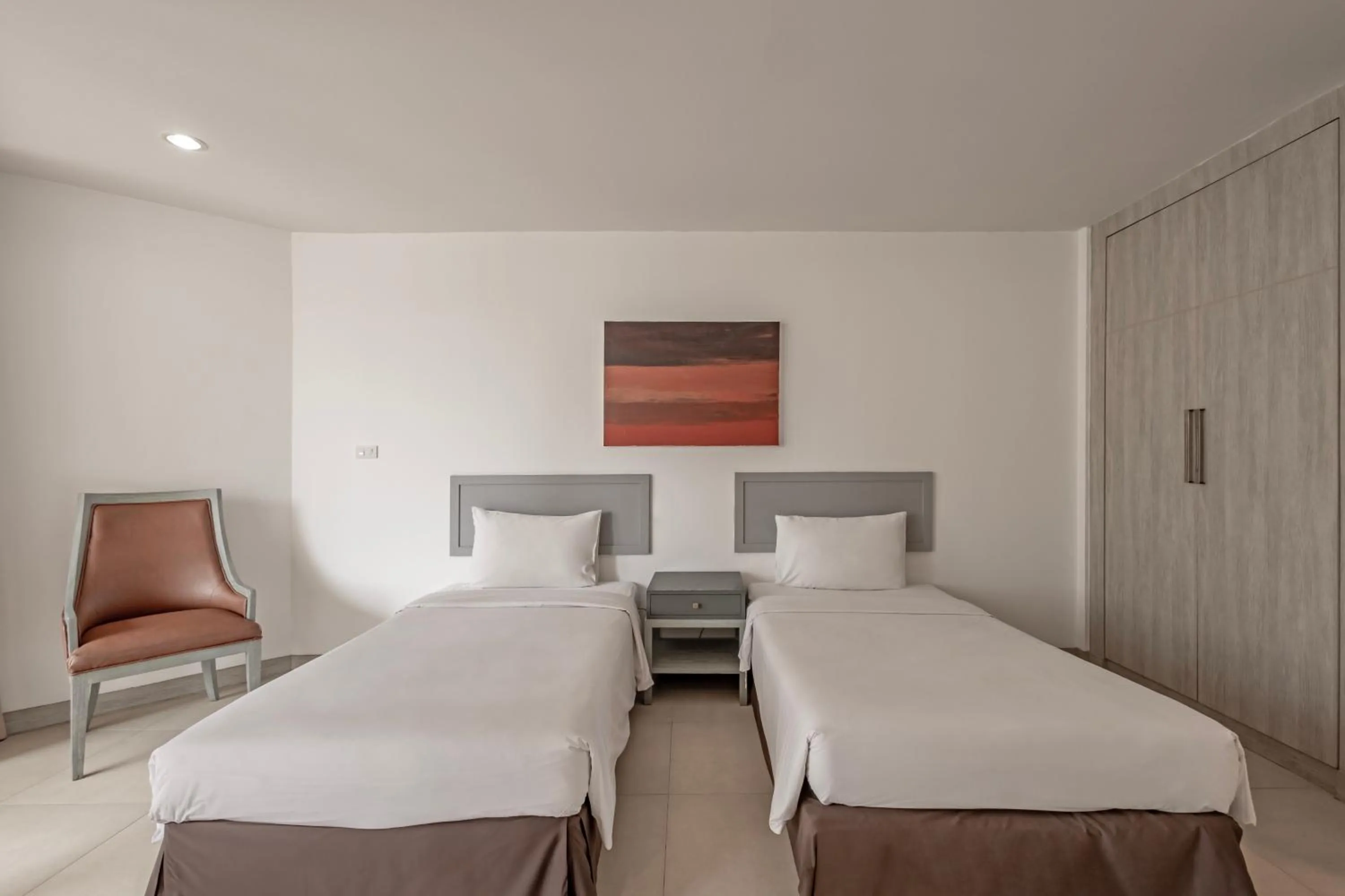 Bed in Hotel Tropicana Pattaya