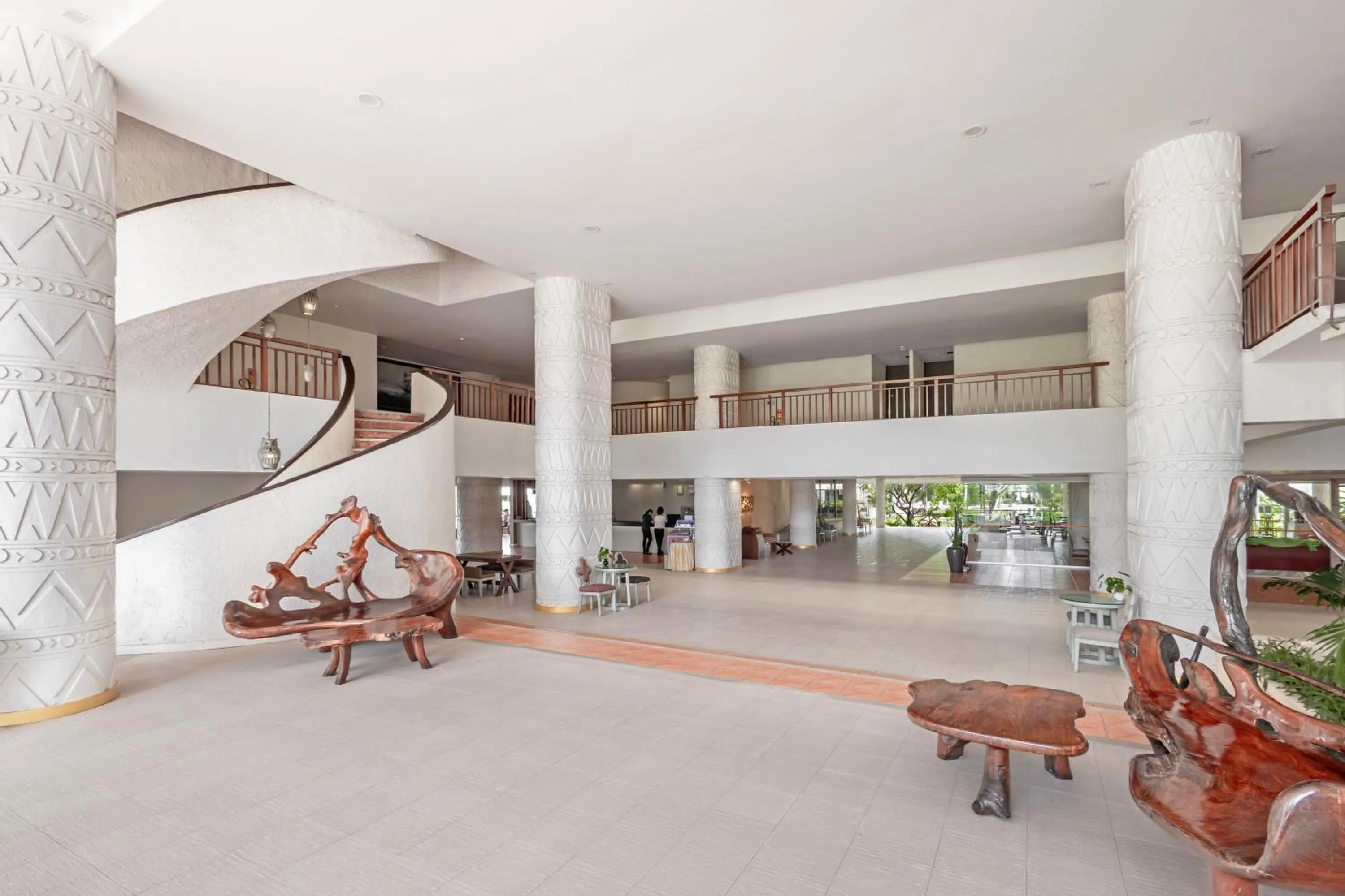 Seating area in Hotel Tropicana Pattaya