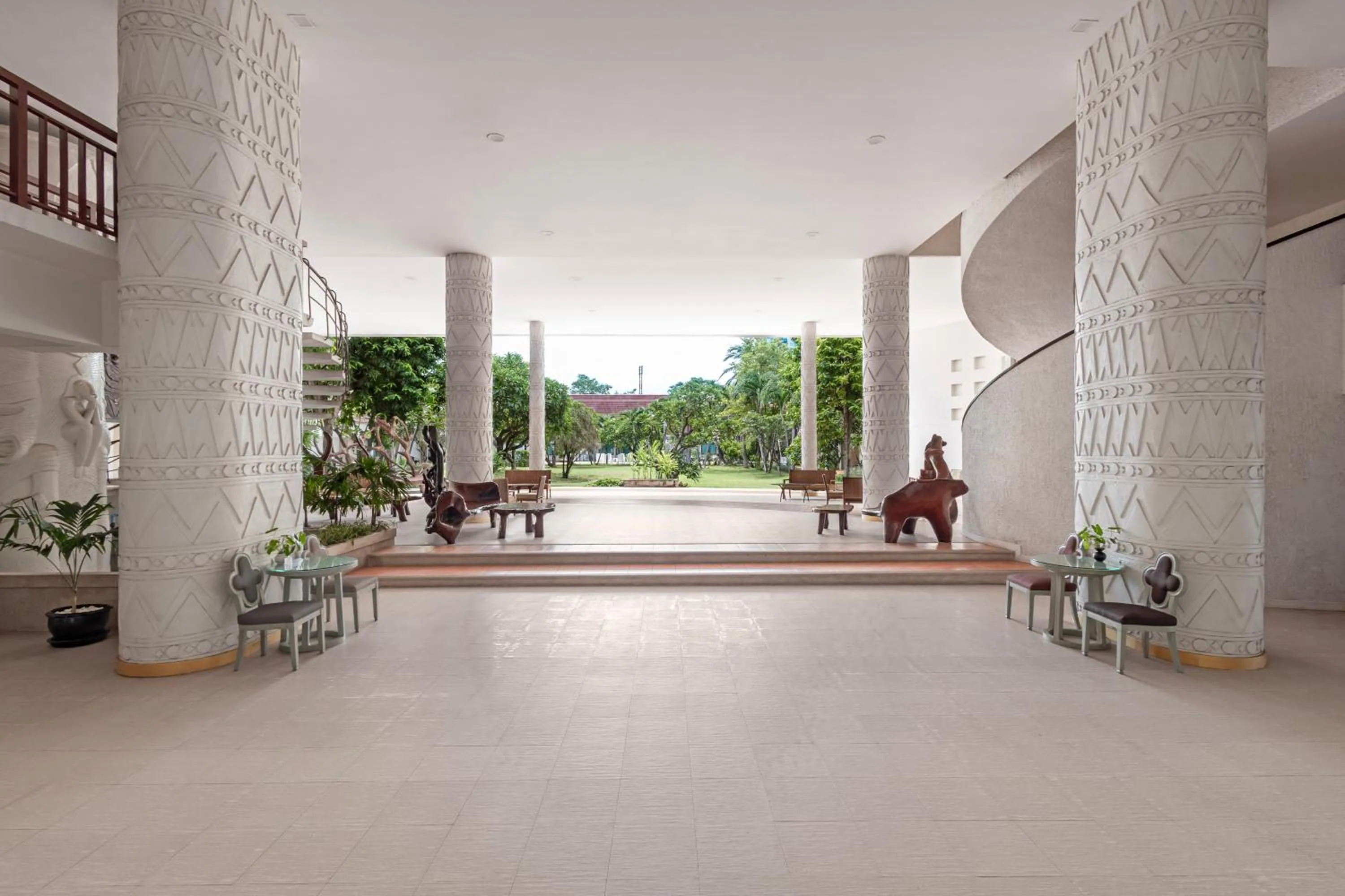 Seating area in Hotel Tropicana Pattaya