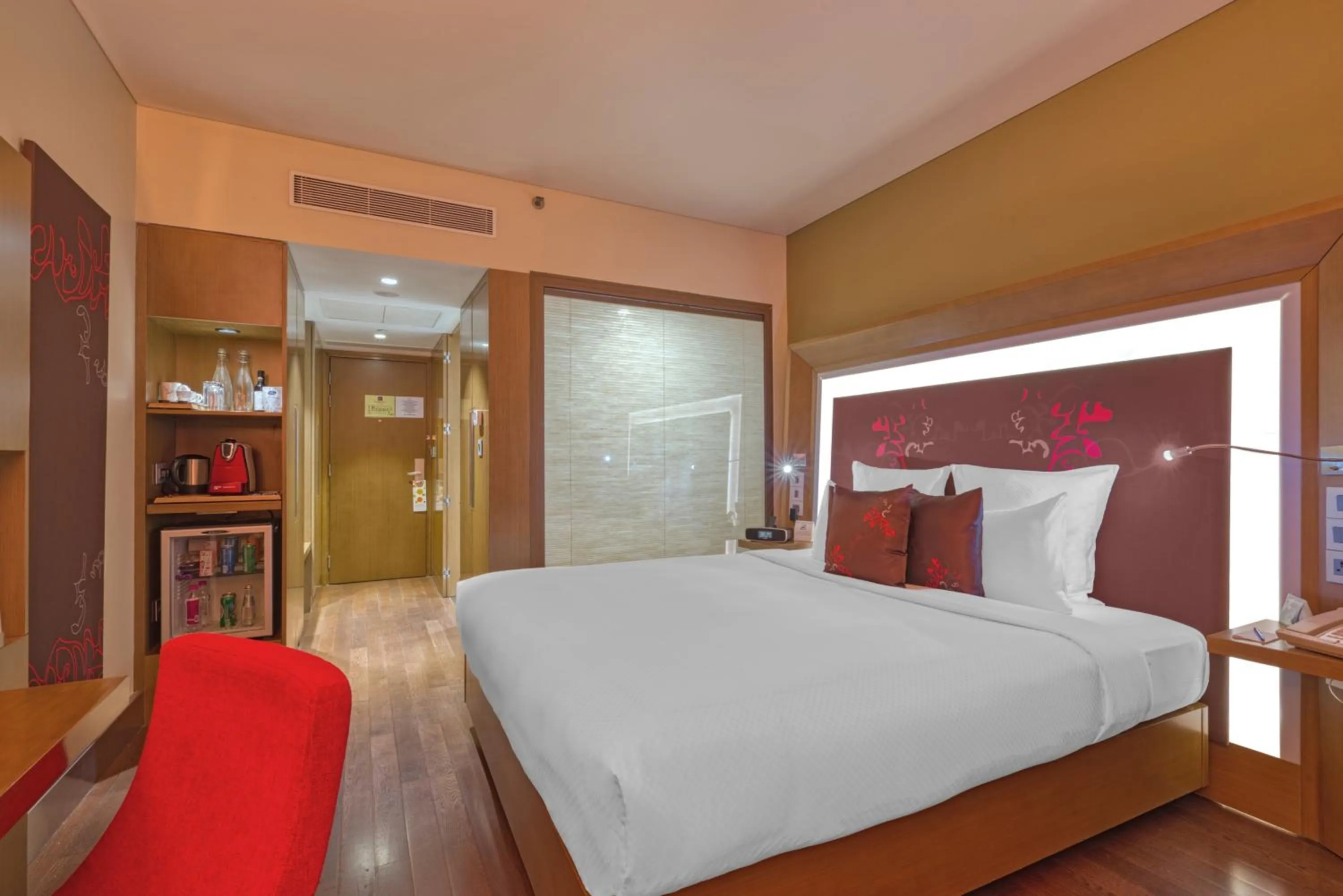 Bedroom, Bed in Novotel Bengaluru Outer Ring Road