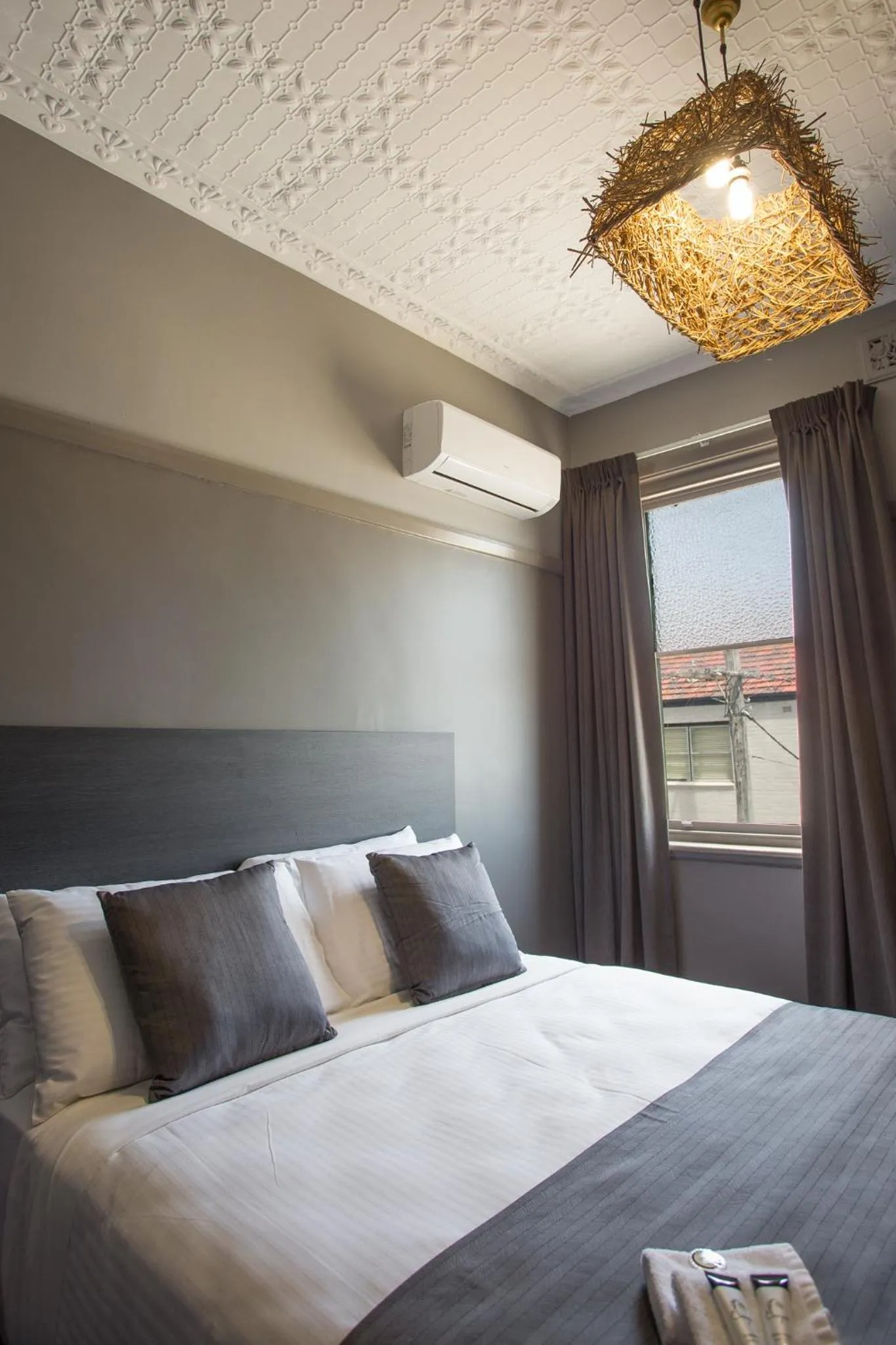 Bed in Nags Head Hotel